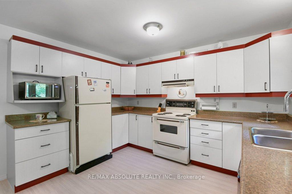 Photo 15 of 8344 Forest Green Crescent, Ottawa, Osgoode Twp North of Reg Rd 6 — HOMEH