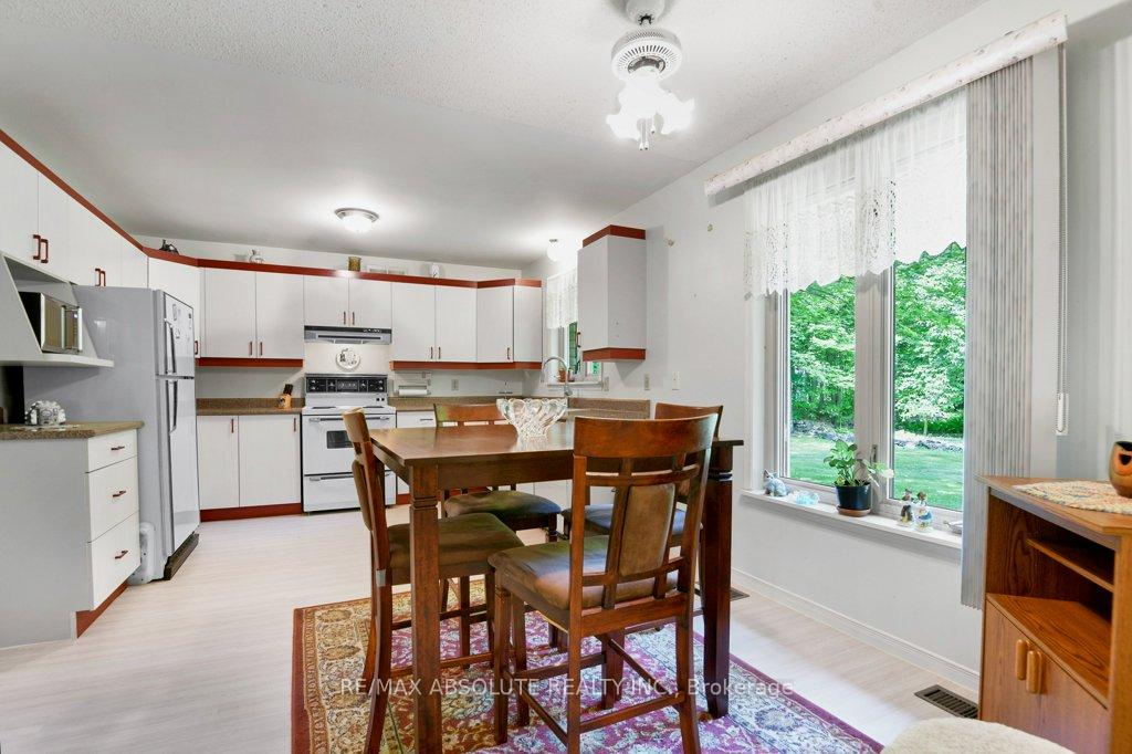 Photo 18 of 8344 Forest Green Crescent, Ottawa, Osgoode Twp North of Reg Rd 6 — HOMEH