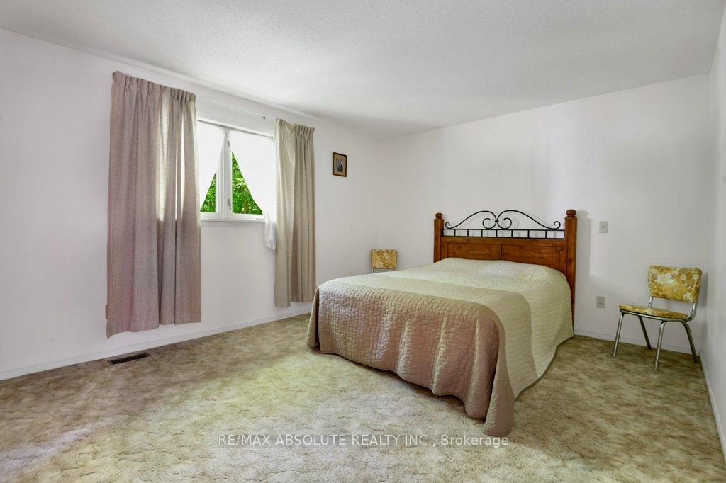 Photo 21 of 8344 Forest Green Crescent, Ottawa, Osgoode Twp North of Reg Rd 6 — HOMEH