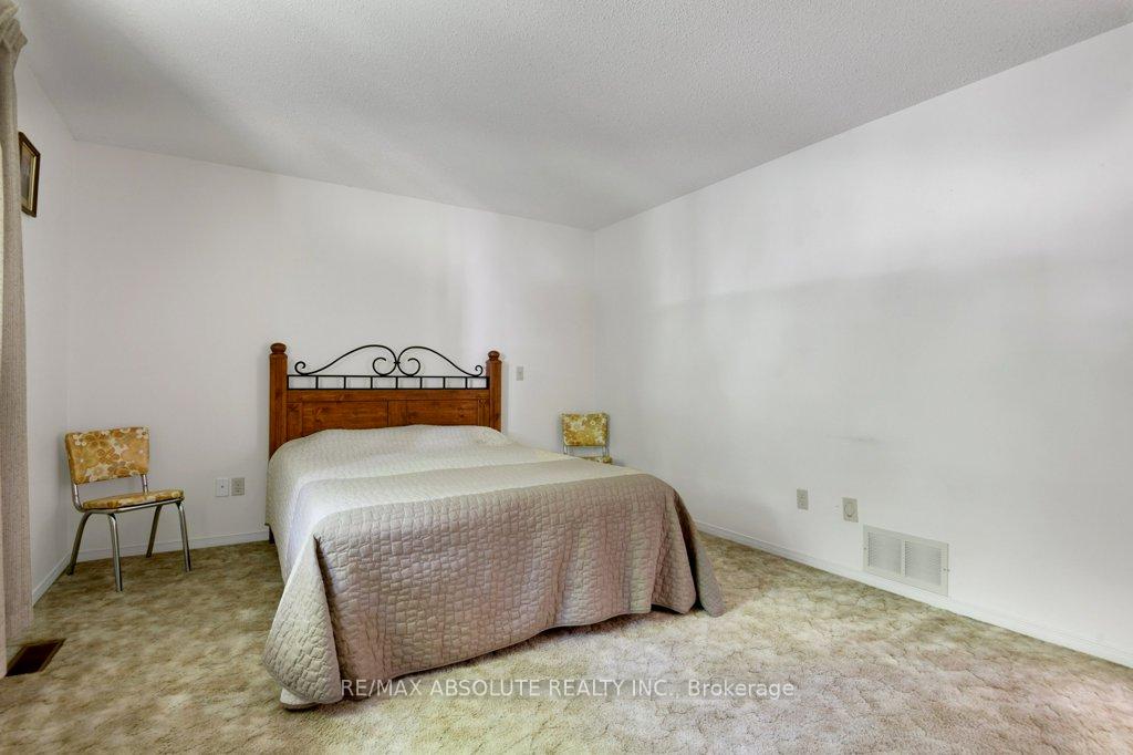 Photo 22 of 8344 Forest Green Crescent, Ottawa, Osgoode Twp North of Reg Rd 6 — HOMEH