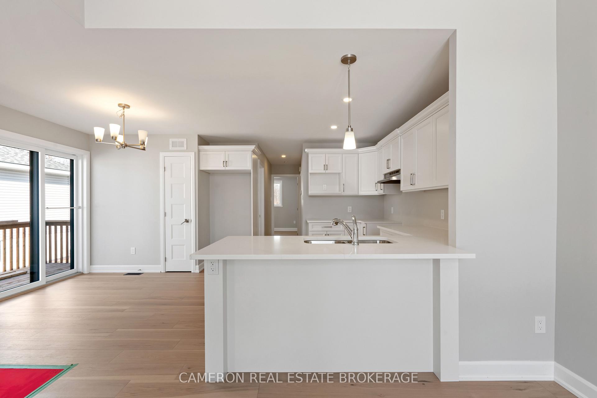 Photo 4 of 3139 Mauricy Street, Cornwall — HOMEH