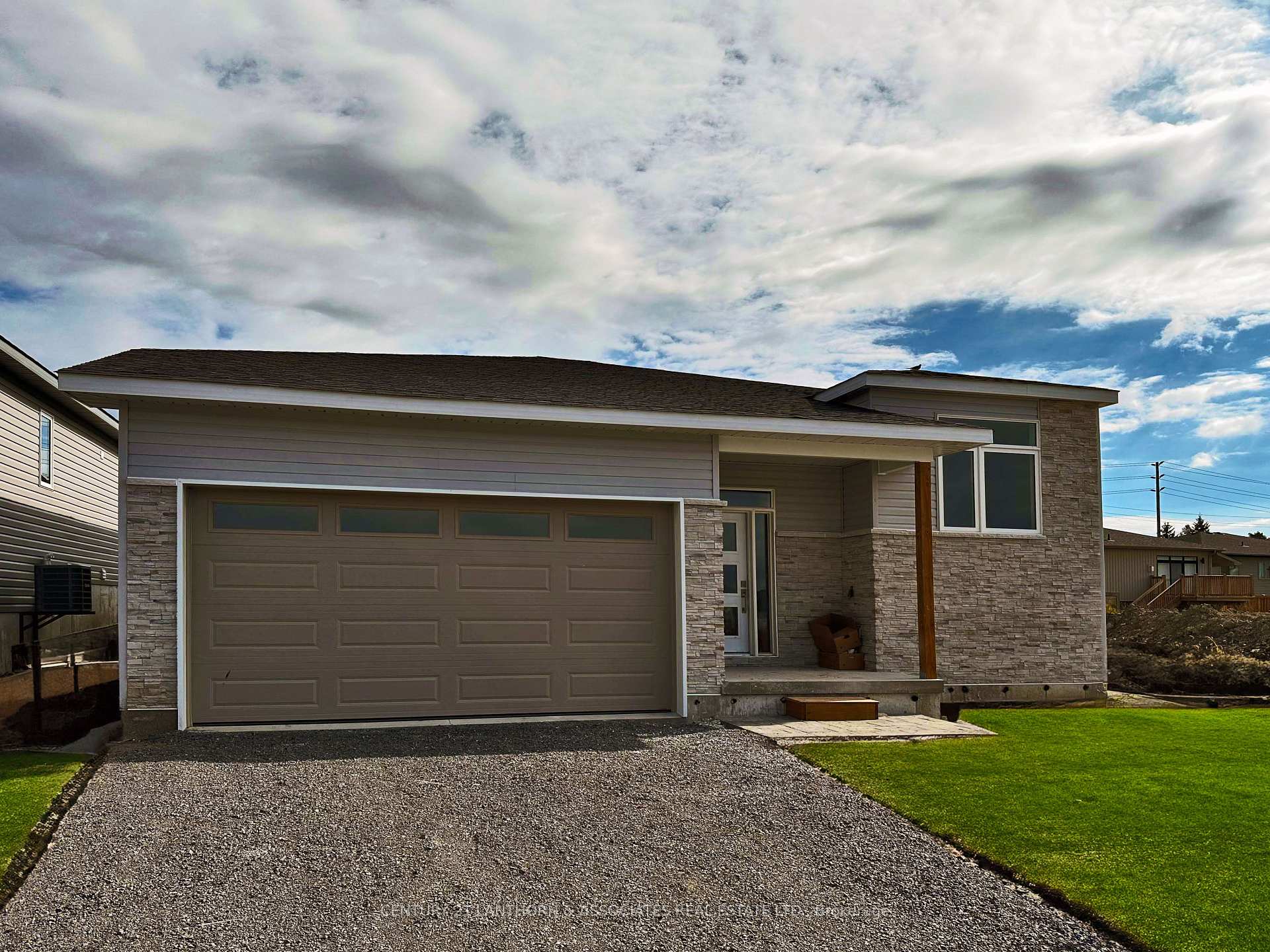 Front of 44 Summit Crescent