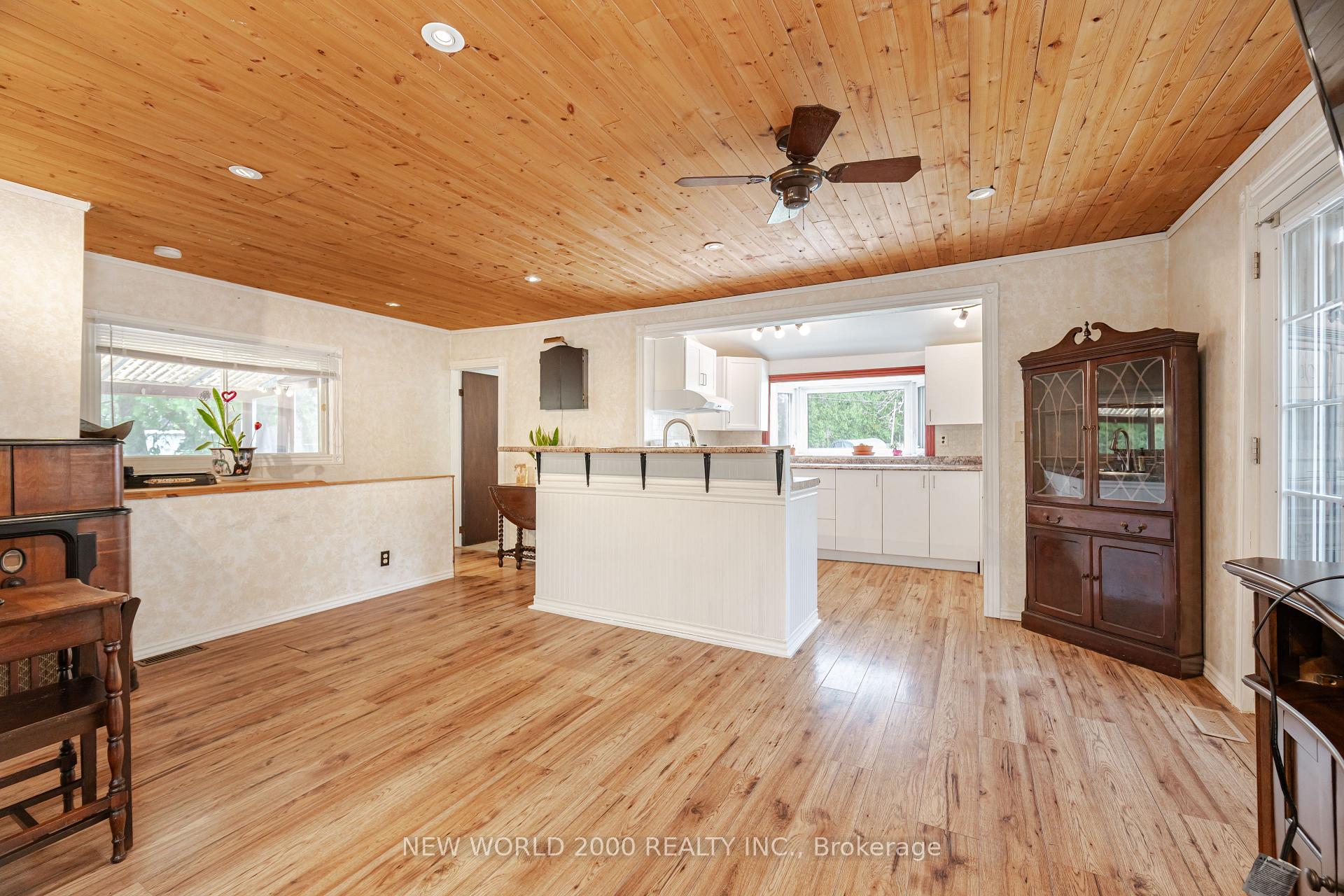 Photo 4 of 4 Chambers Lane, Georgina, Pefferlaw — HOMEH