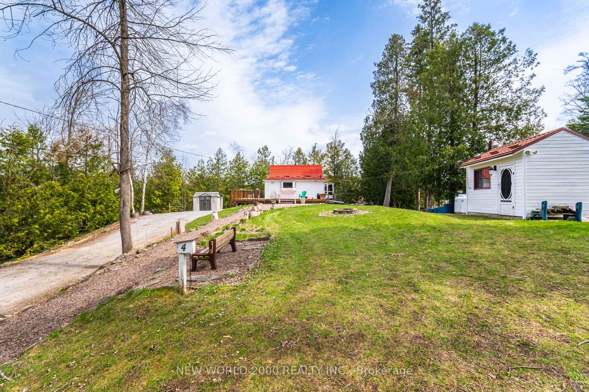 Photo 14 of 4 Chambers Lane, Georgina, Pefferlaw — HOMEH
