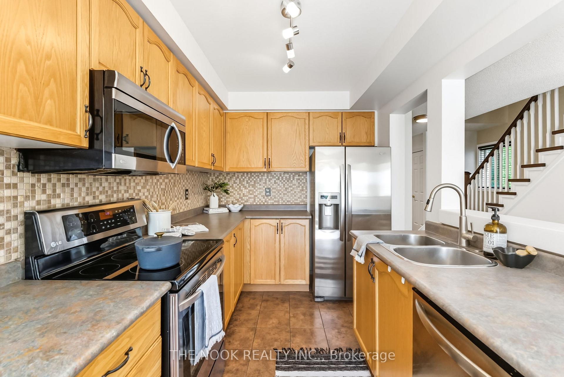 Photo 16 of 16 Somerscales Drive, Clarington, Bowmanville — HOMEH