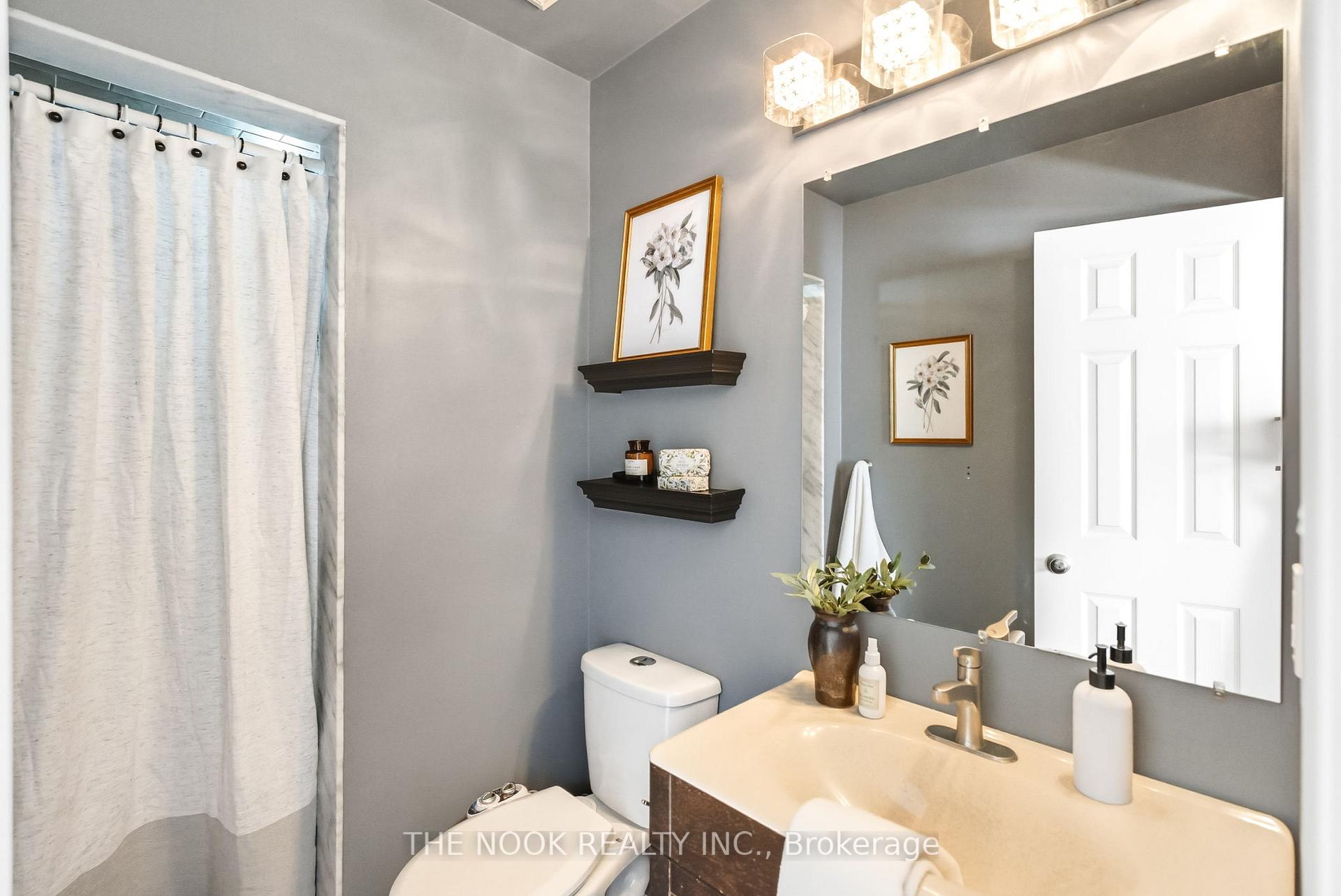 Photo 32 of 16 Somerscales Drive, Clarington, Bowmanville — HOMEH