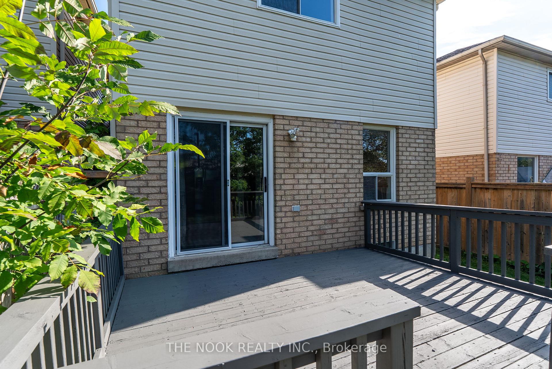 Photo 41 of 16 Somerscales Drive, Clarington, Bowmanville — HOMEH