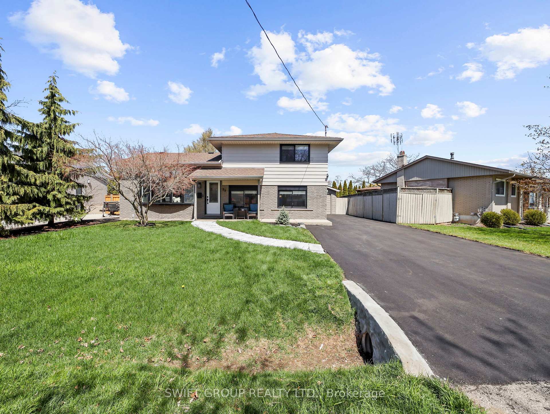Photo 15 of 39 Viking Drive, Grimsby, Grimsby Beach — HOMEH
