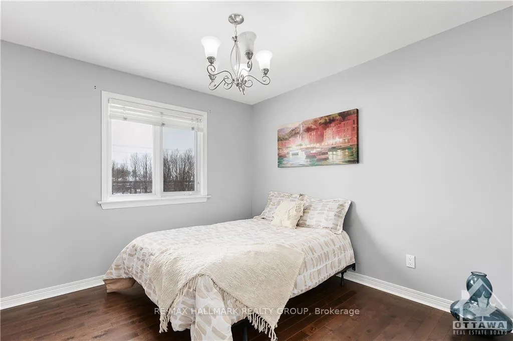 Photo 9 of 4464 Shoreline Drive, Ottawa, Riverside South/Gloucester Glen — HOMEH