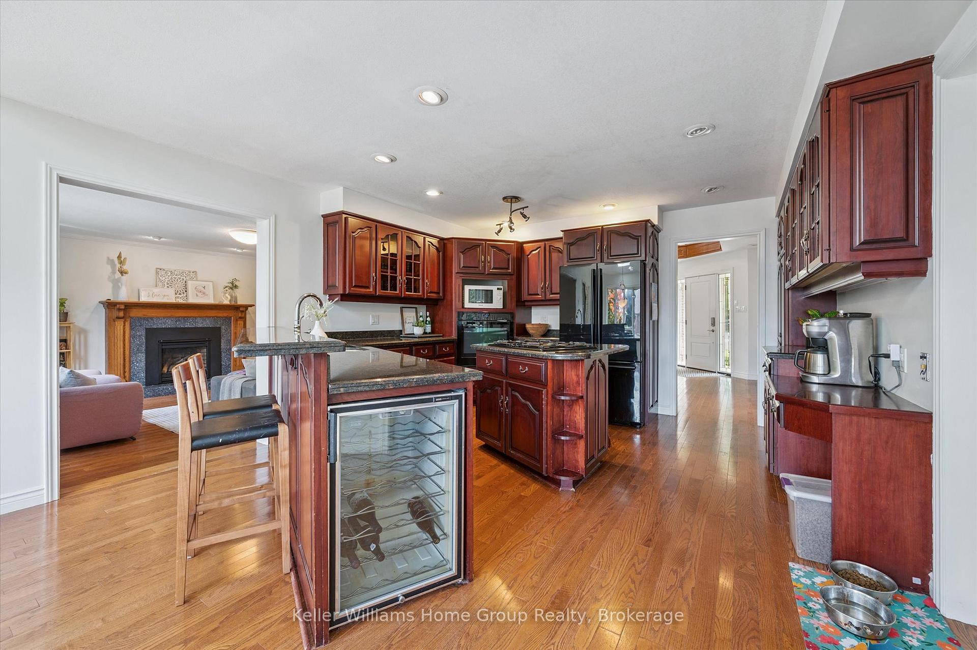 Photo 9 of 12 Harts Lane E, Guelph, Kortright East — HOMEH