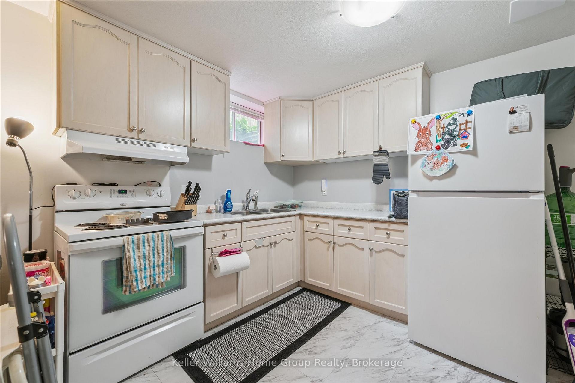 Photo 33 of 12 Harts Lane E, Guelph, Kortright East — HOMEH