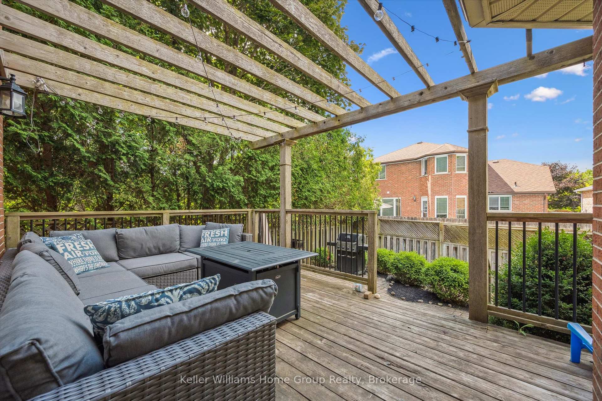 Photo 38 of 12 Harts Lane E, Guelph, Kortright East — HOMEH