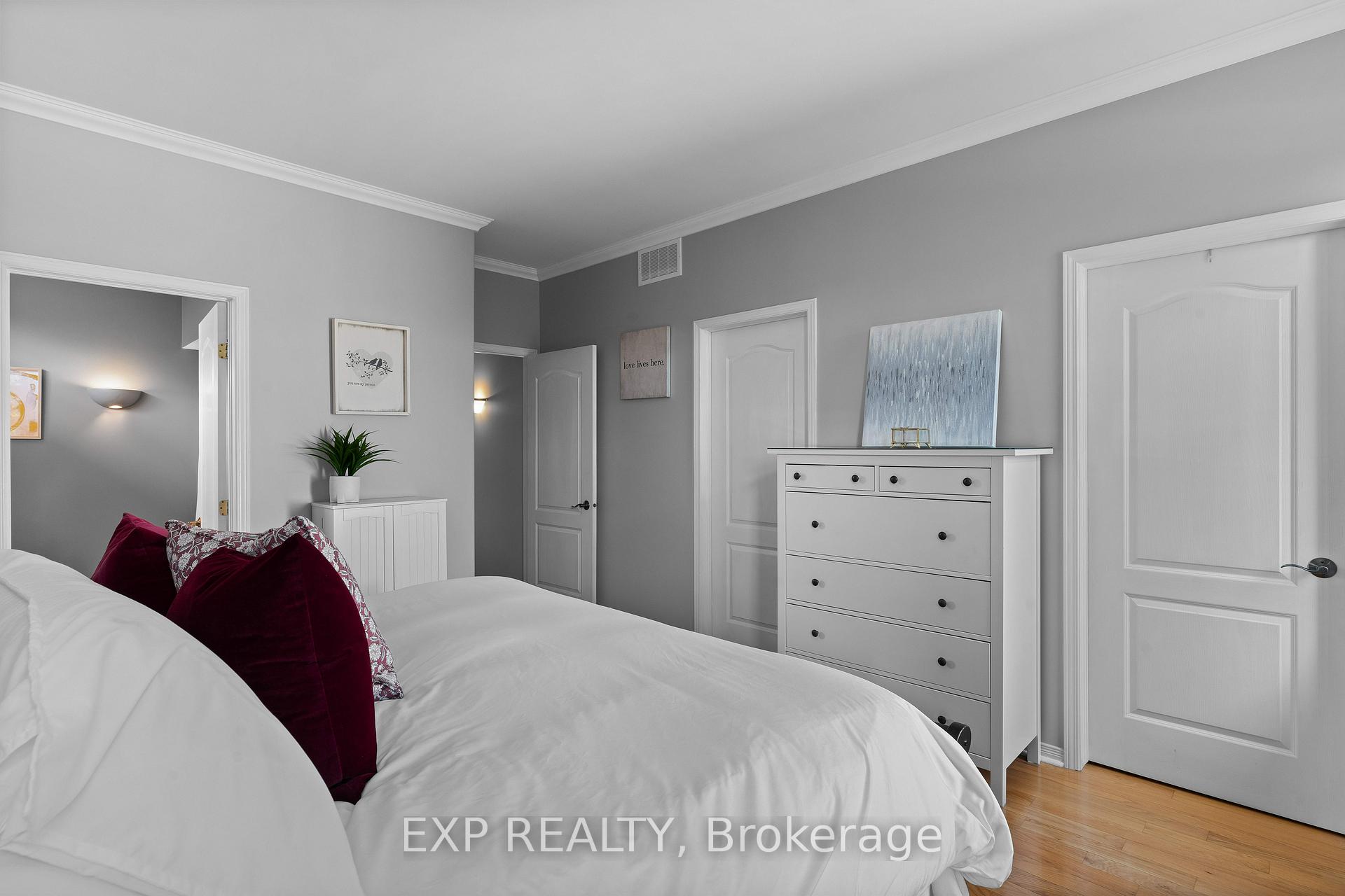Photo 19 of 106 Hickory Grove, Belleville, Belleville Ward — HOMEH