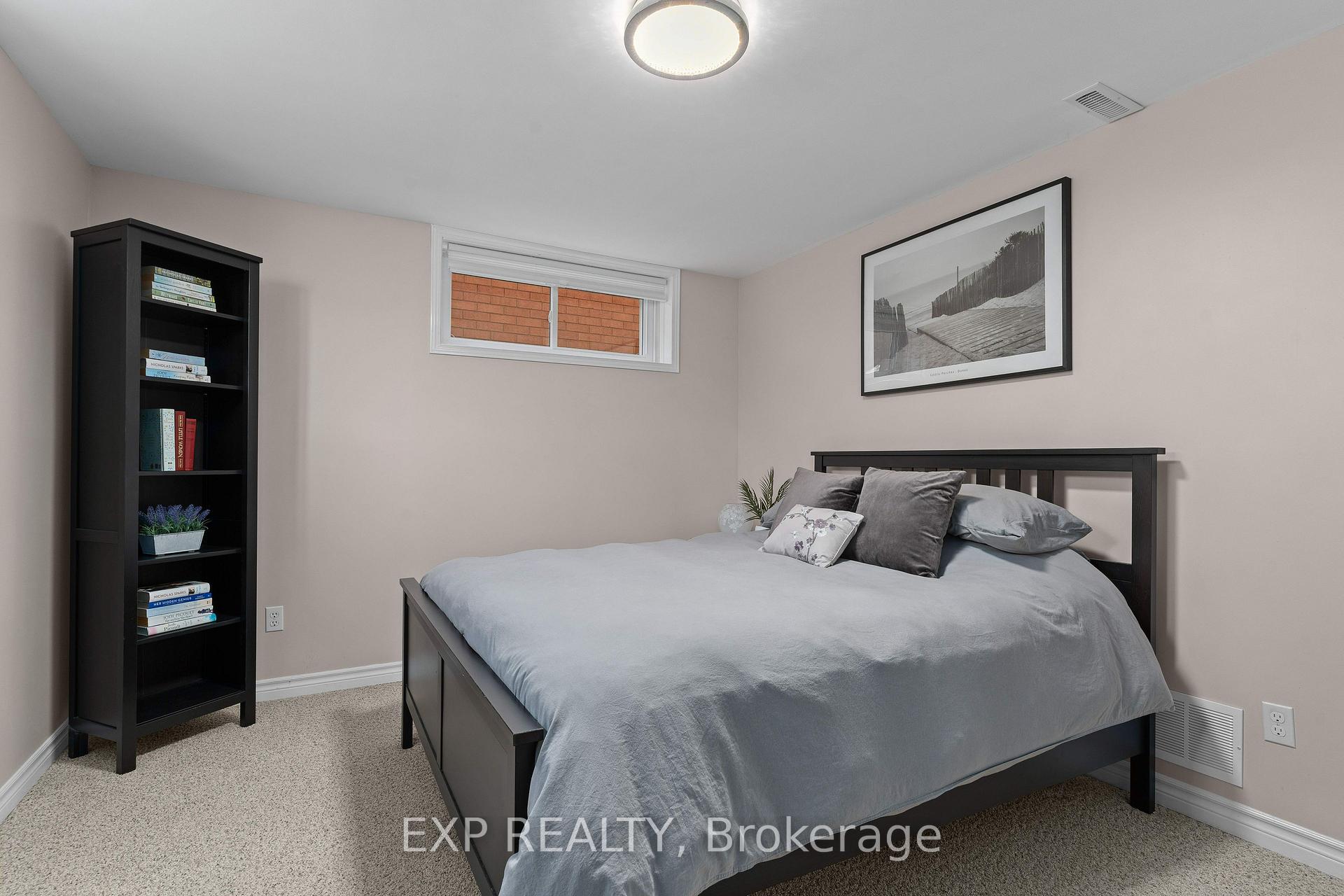 Photo 33 of 106 Hickory Grove, Belleville, Belleville Ward — HOMEH