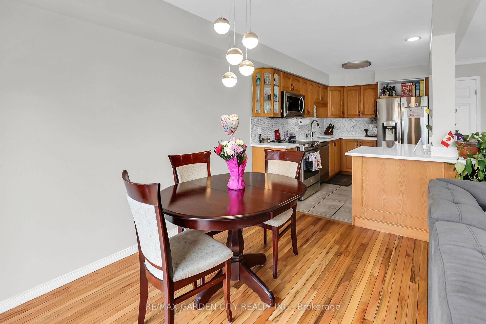Photo 8 of 48 Magnolia Crescent, Grimsby, Grimsby West — HOMEH