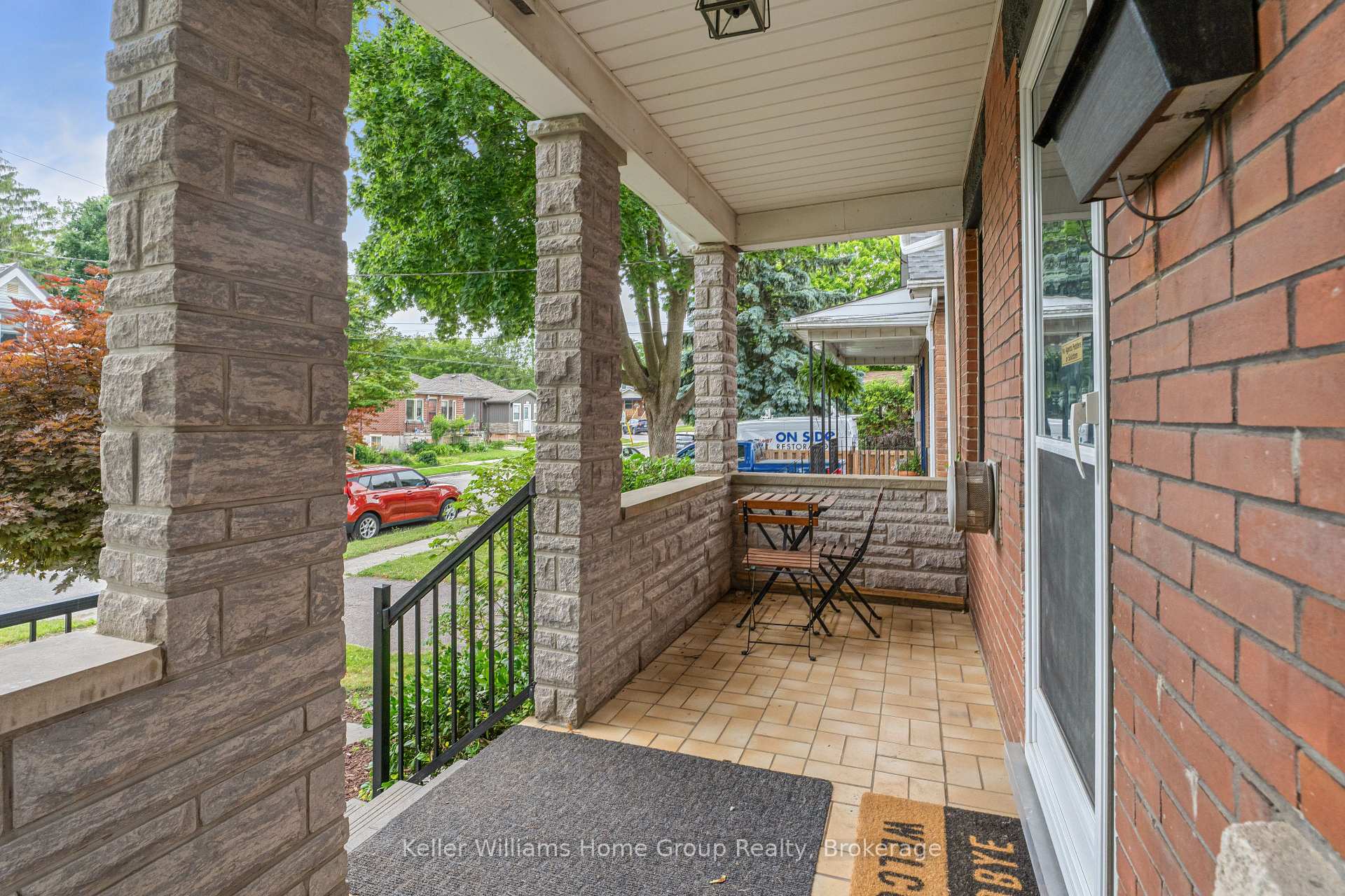 Photo 5 of 16 Walter Street, Guelph, St. Patrick's Ward — HOMEH