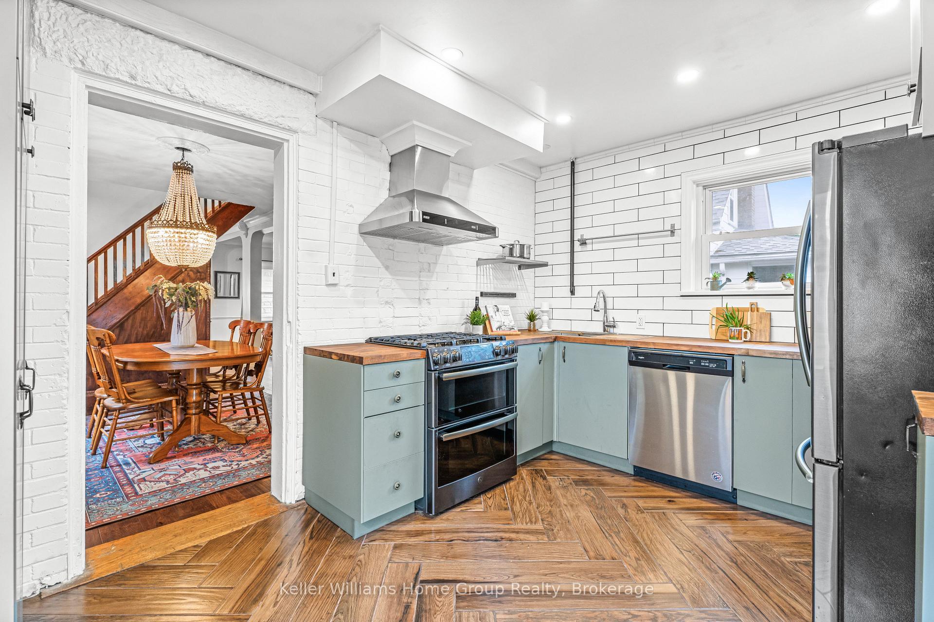 Photo 17 of 16 Walter Street, Guelph, St. Patrick's Ward — HOMEH