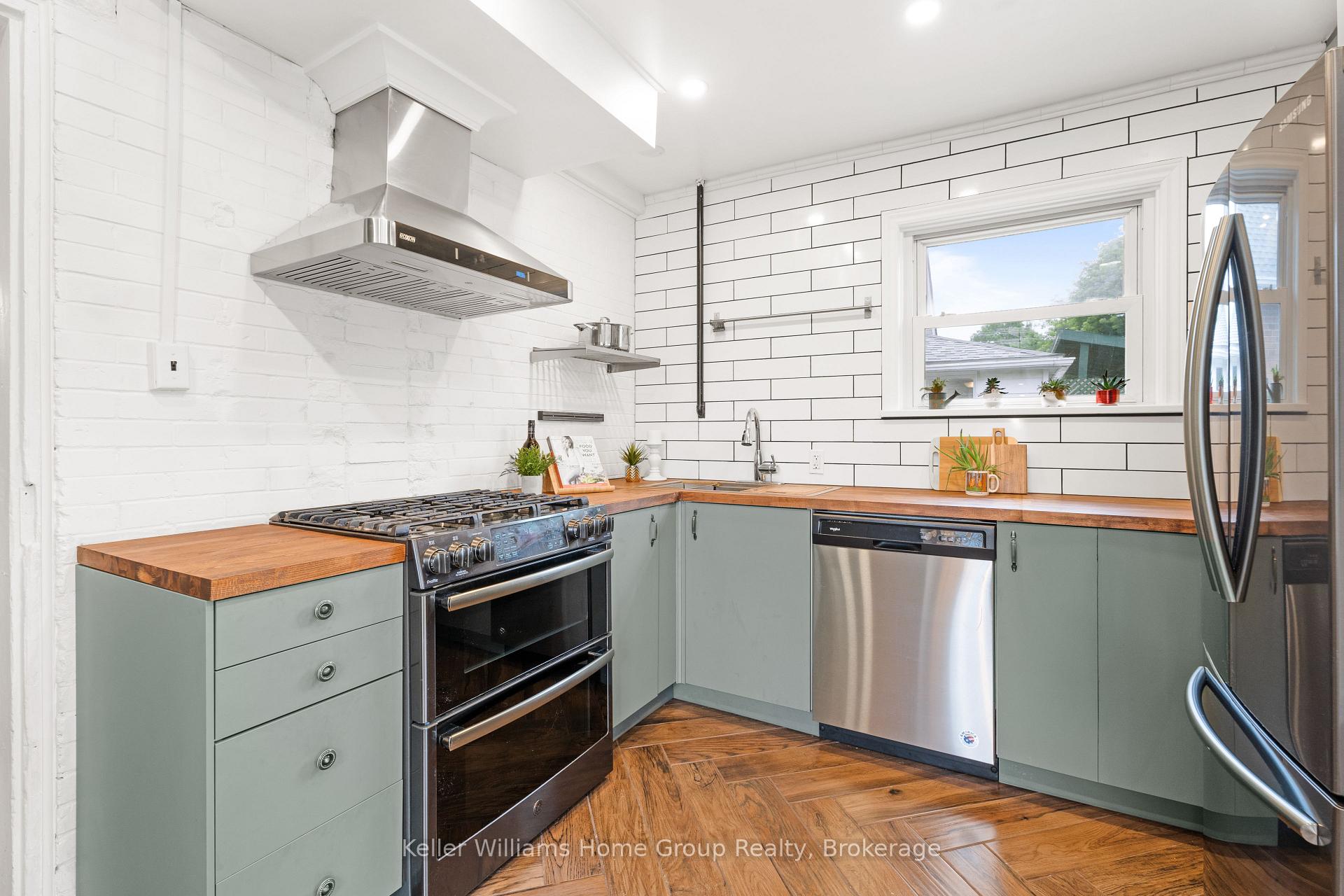 Photo 18 of 16 Walter Street, Guelph, St. Patrick's Ward — HOMEH