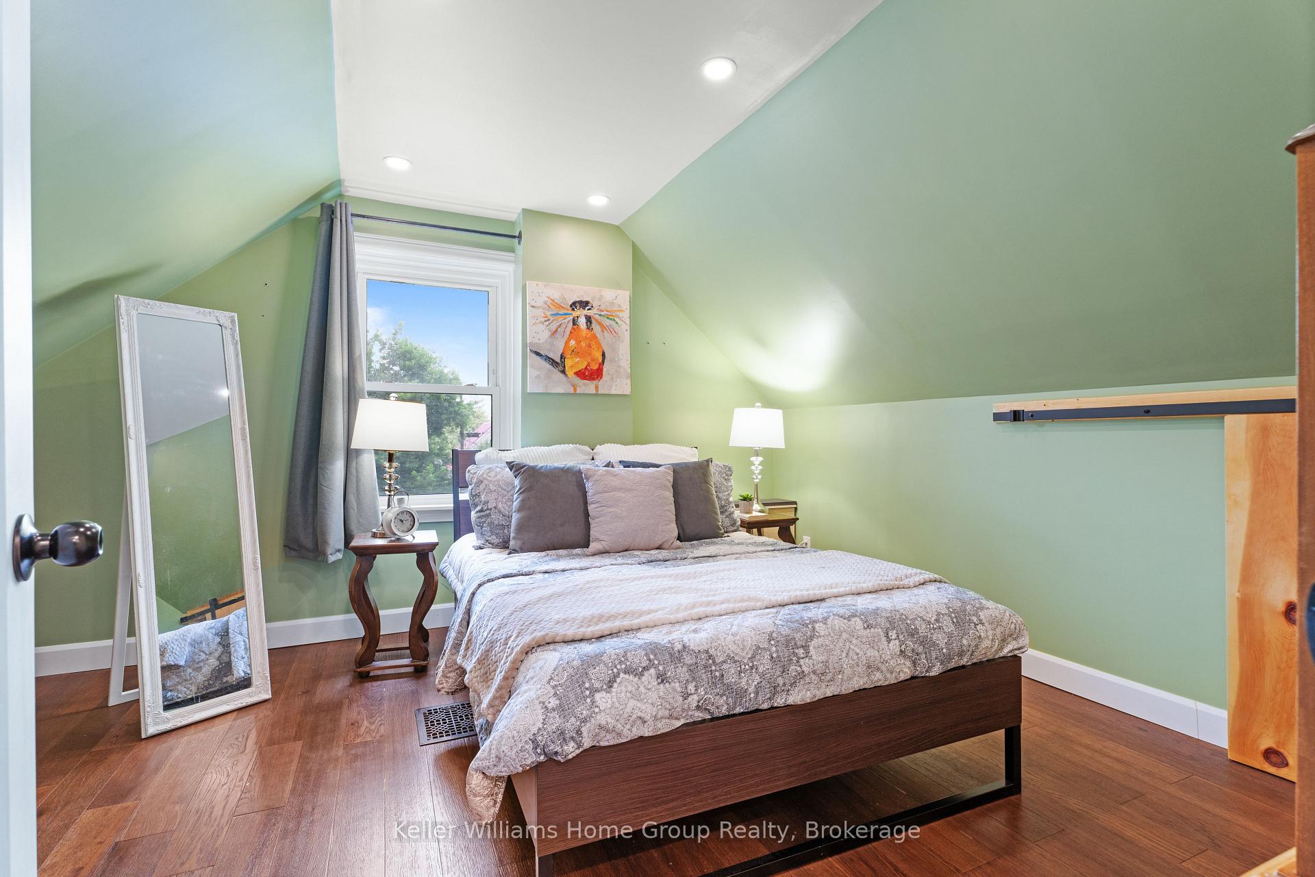 Photo 25 of 16 Walter Street, Guelph, St. Patrick's Ward — HOMEH