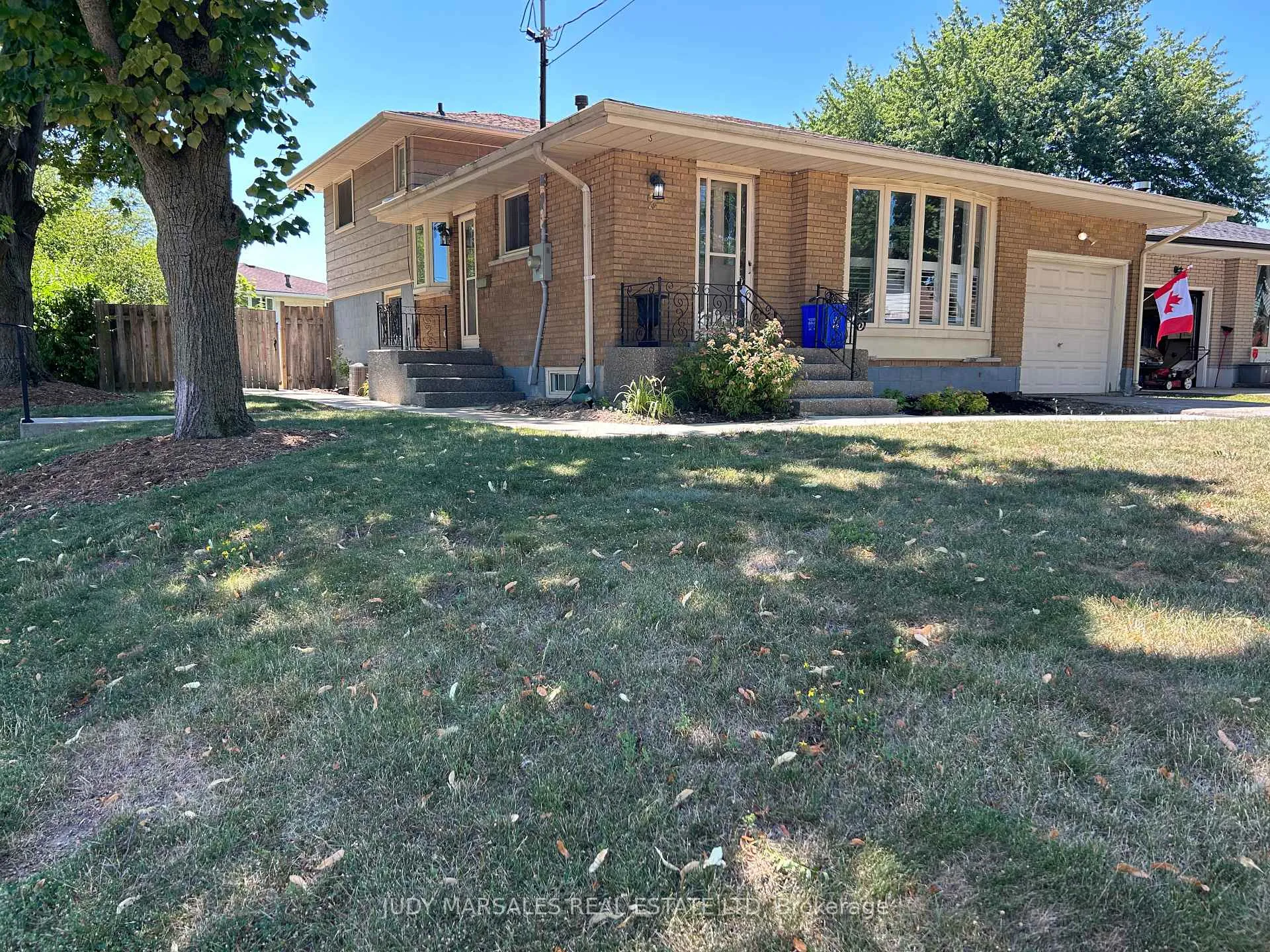 Photo 4 of 2 Melody Court, Hamilton, Thorner — HOMEH