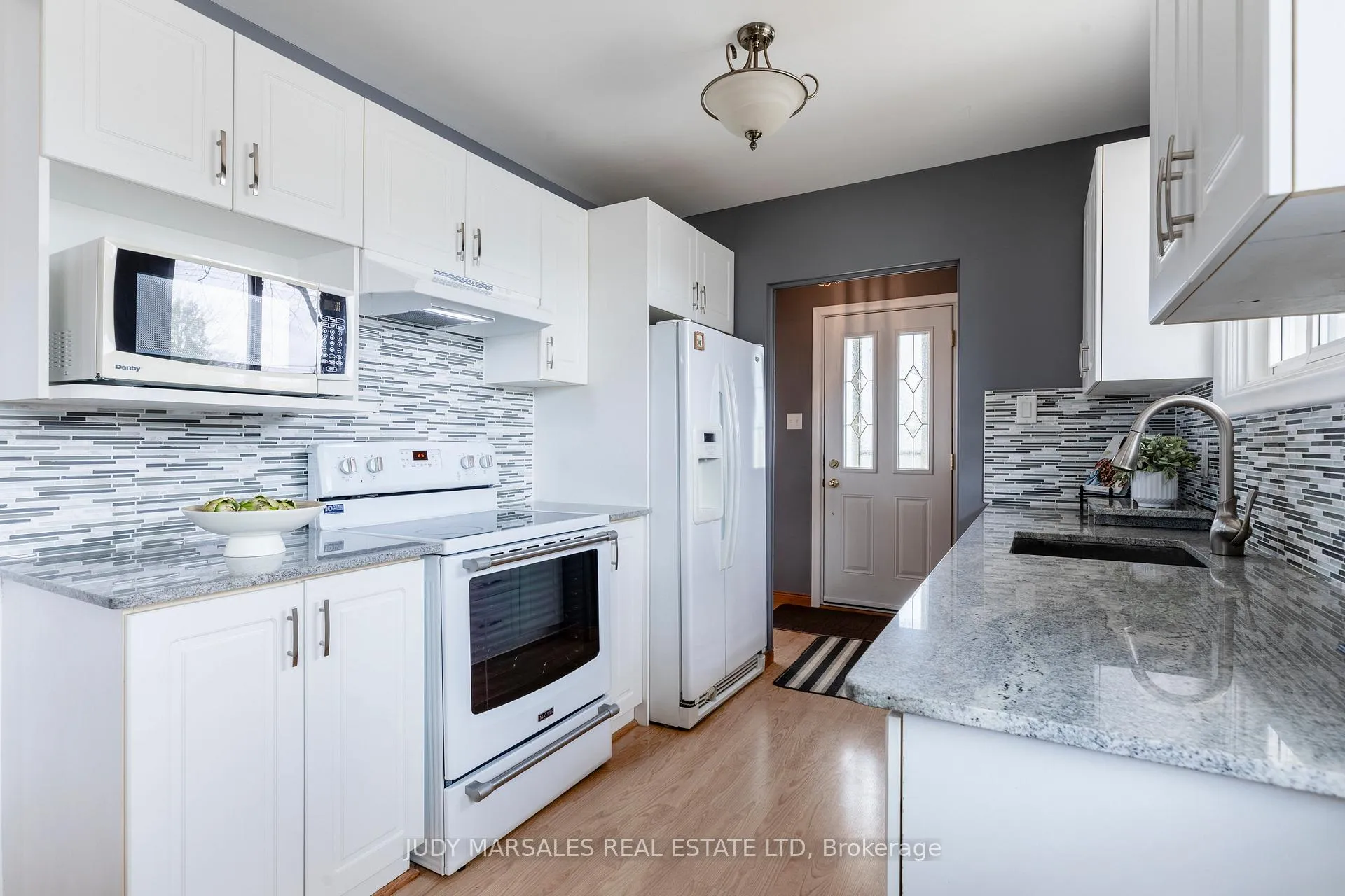 Photo 13 of 2 Melody Court, Hamilton, Thorner — HOMEH