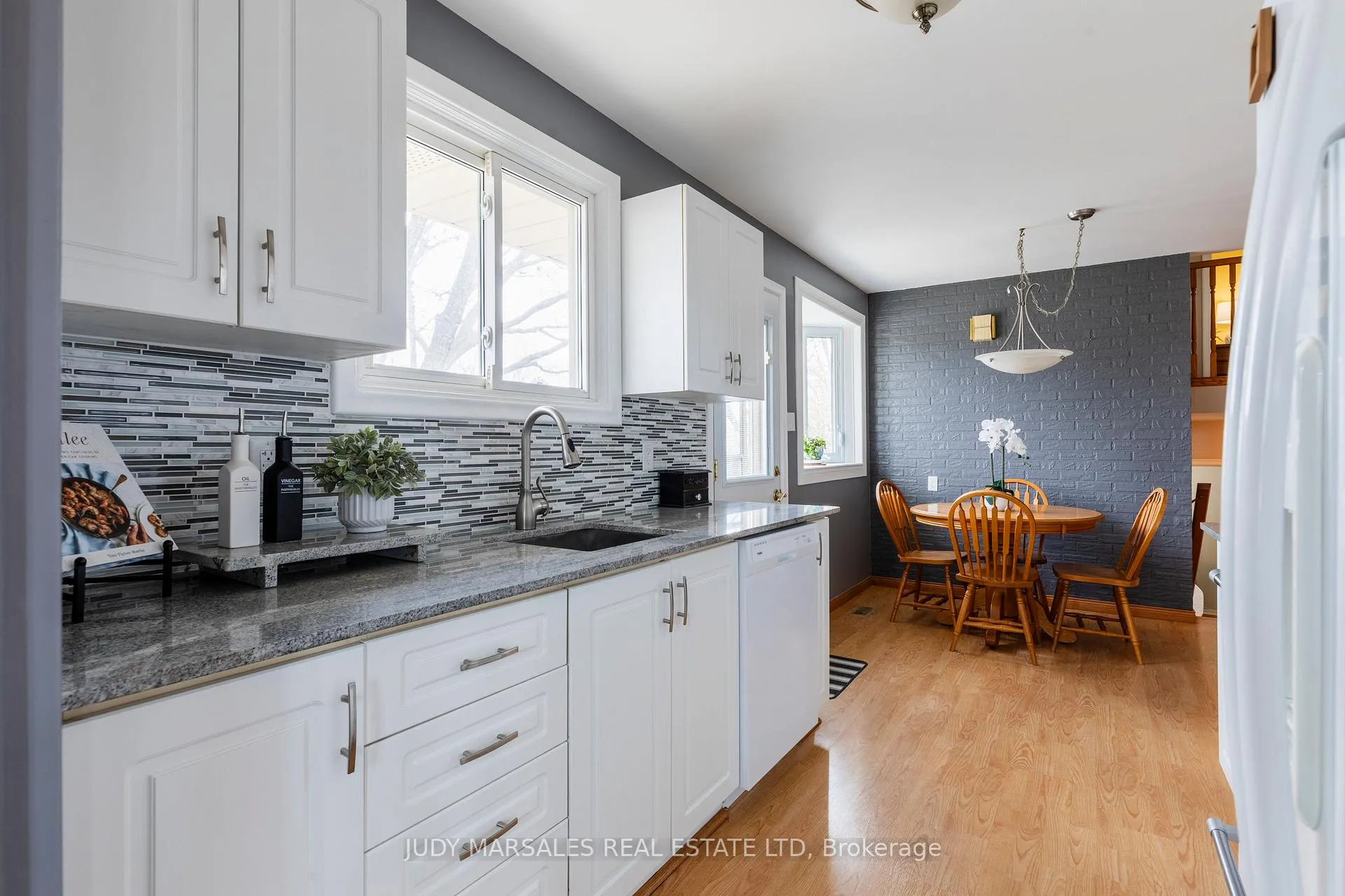 Photo 14 of 2 Melody Court, Hamilton, Thorner — HOMEH