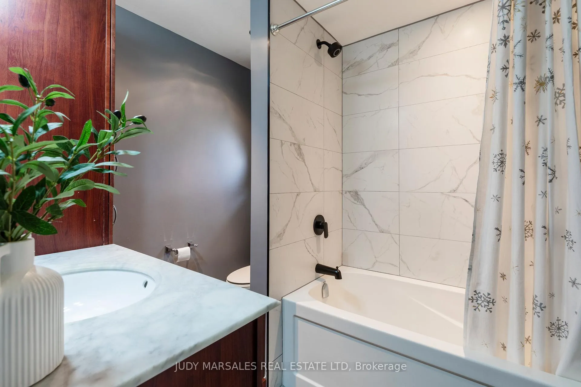 Photo 25 of 2 Melody Court, Hamilton, Thorner — HOMEH