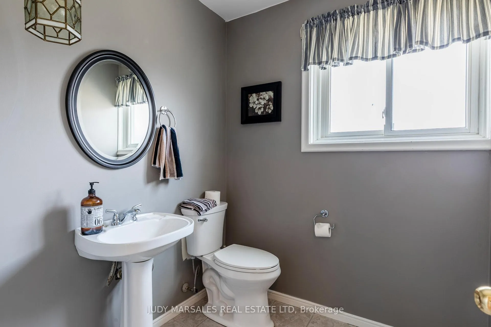 Photo 29 of 2 Melody Court, Hamilton, Thorner — HOMEH