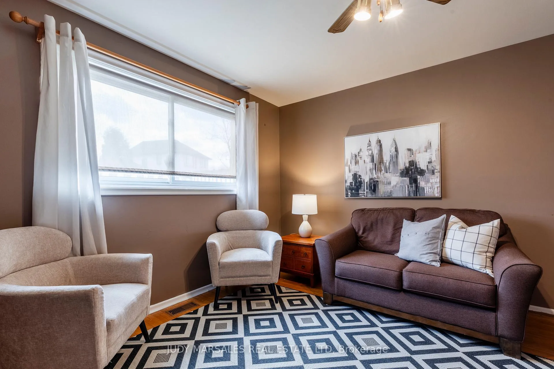 Photo 32 of 2 Melody Court, Hamilton, Thorner — HOMEH