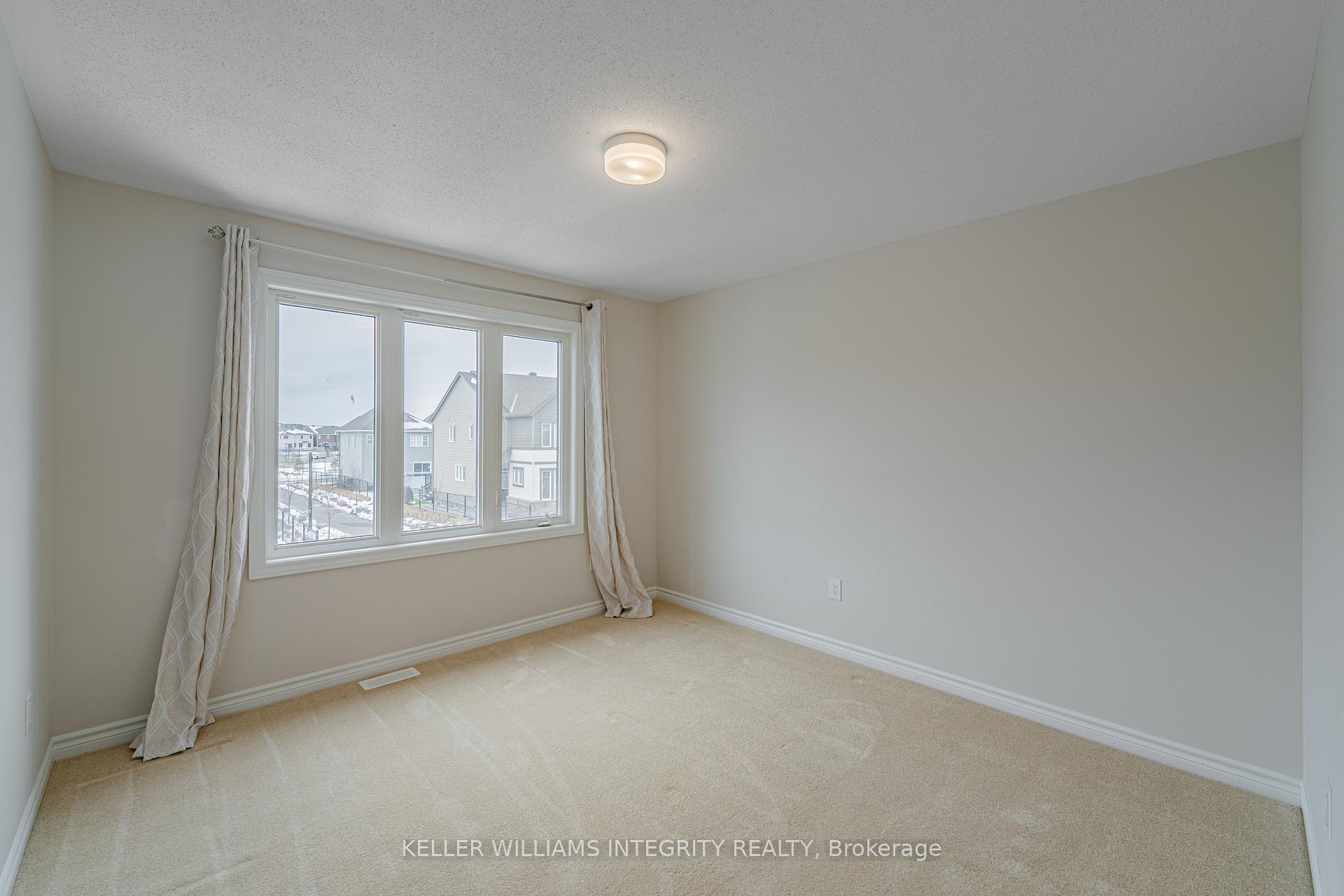 Photo 5 of 815 Regulus Ridge, Ottawa, Barrhaven - Half Moon Bay — HOMEH