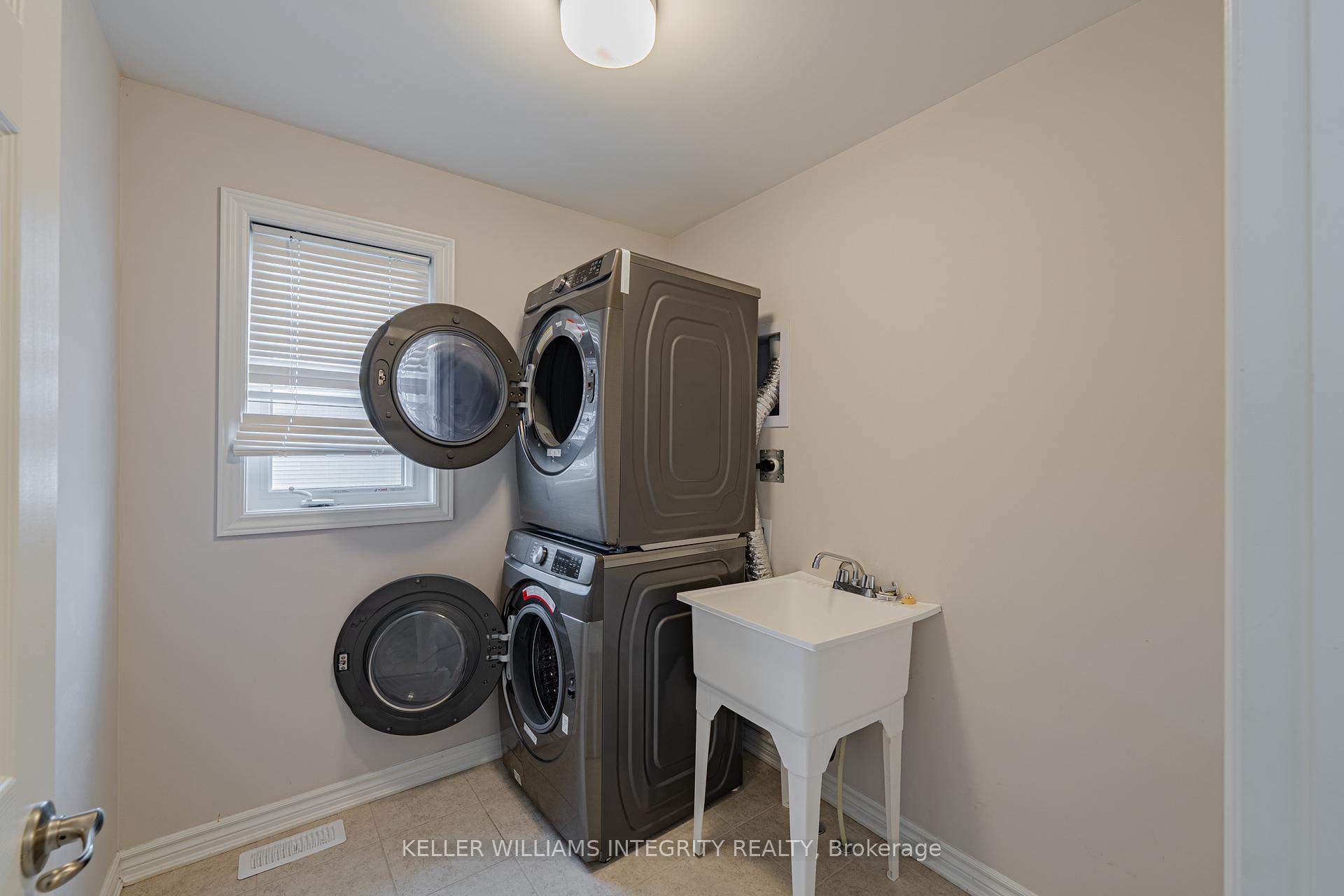 Photo 11 of 815 Regulus Ridge, Ottawa, Barrhaven - Half Moon Bay — HOMEH