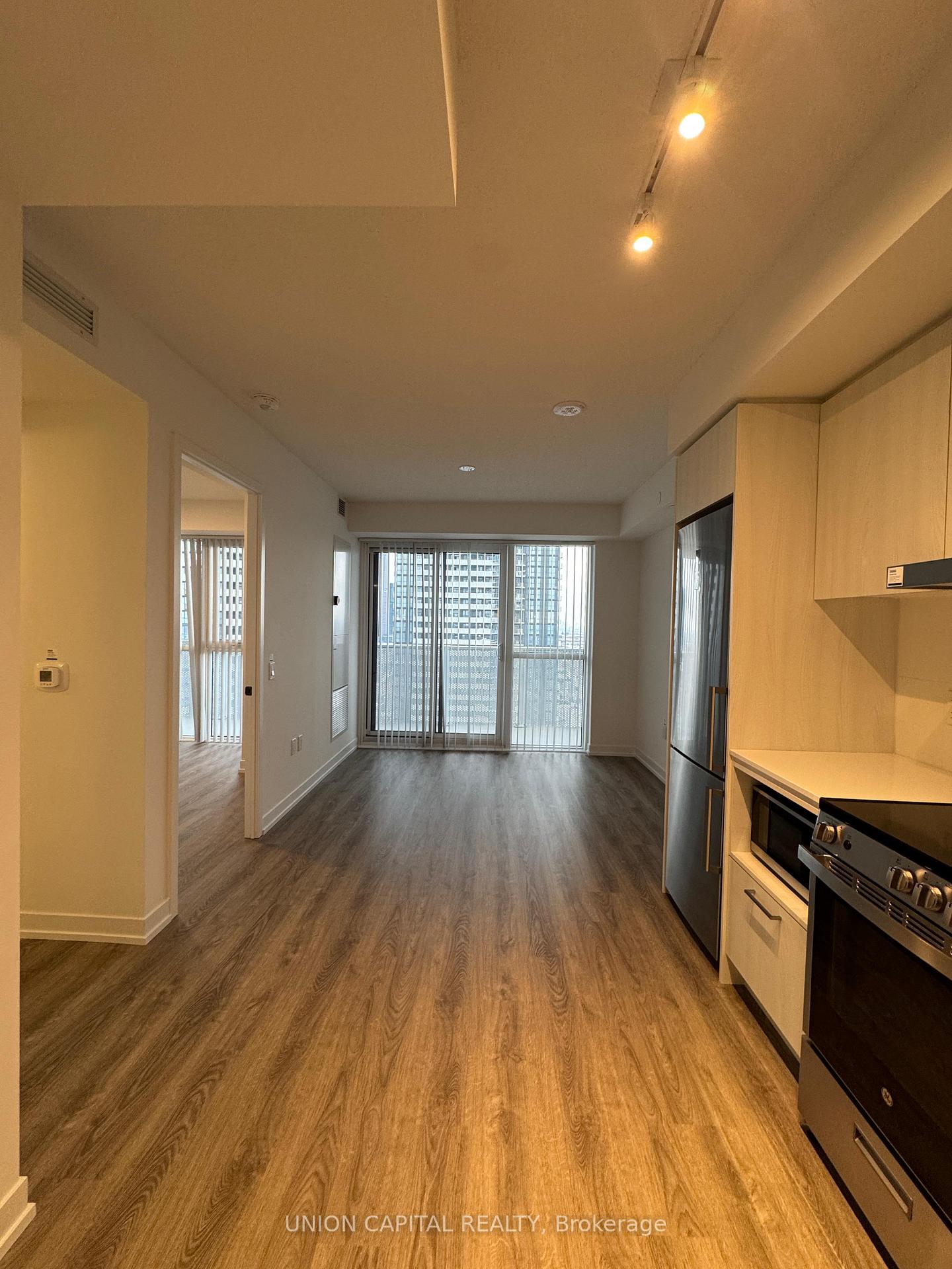 Photo 5 of Unit 1901, 195 Commerce Street E, Vaughan, Vaughan Corporate Centre — HOMEH