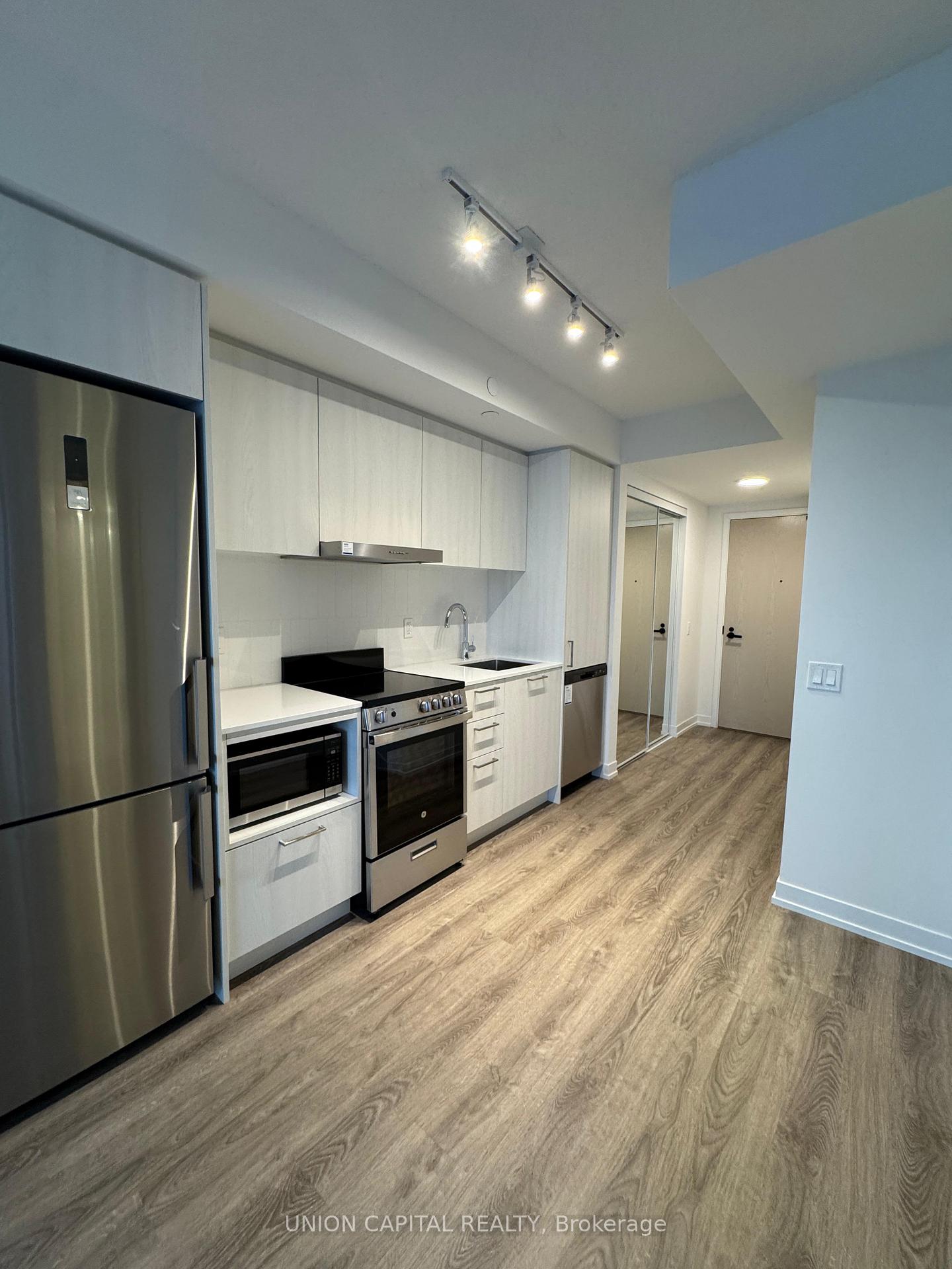 Photo 11 of Unit 1901, 195 Commerce Street E, Vaughan, Vaughan Corporate Centre — HOMEH