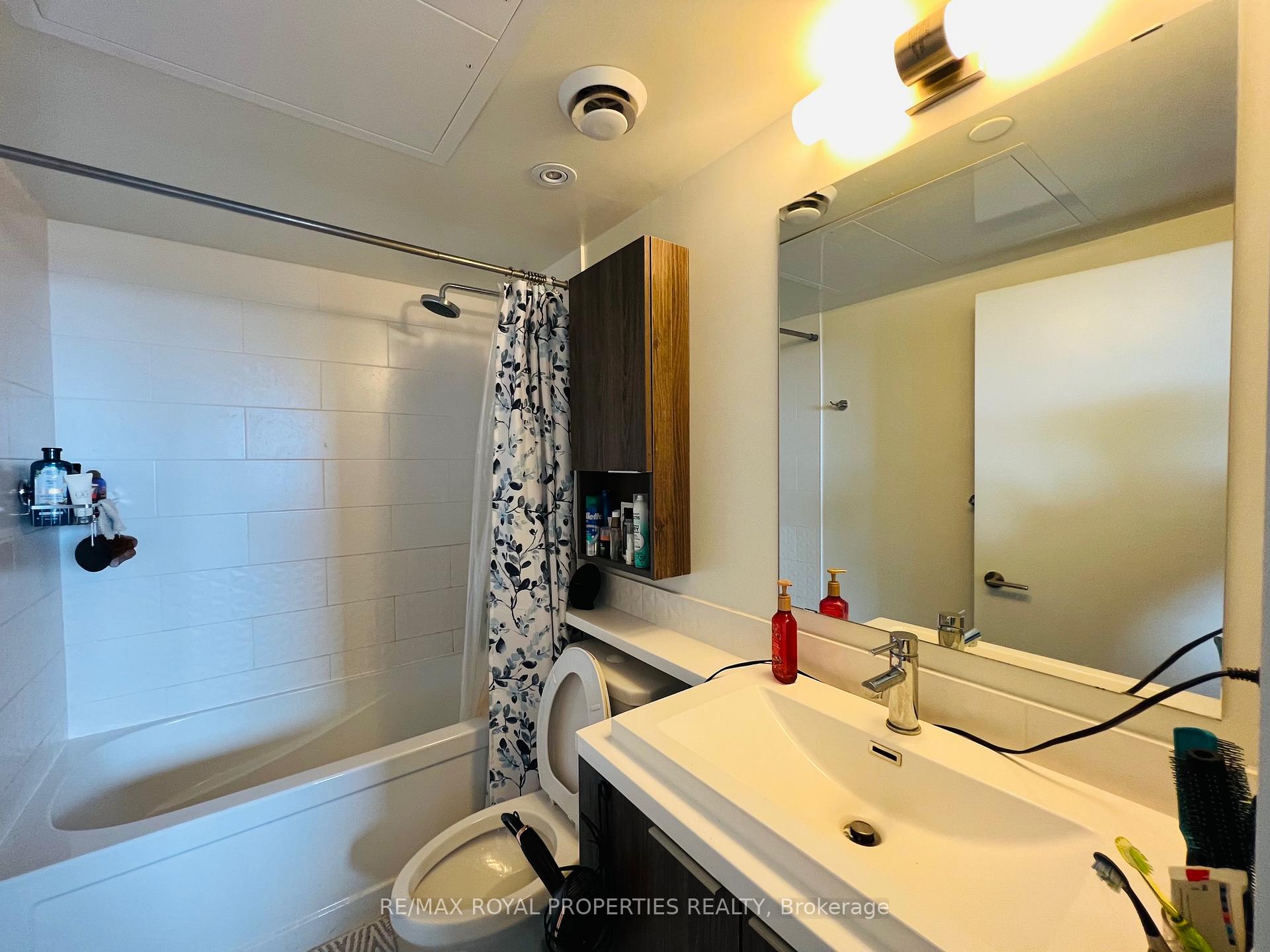 Photo 5 of Unit 1102, 2 Sonic Way, Toronto, Flemingdon Park — HOMEH
