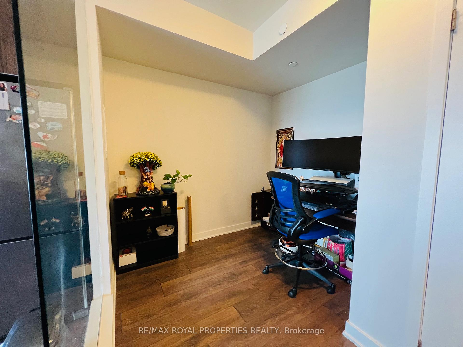 Photo 6 of Unit 1102, 2 Sonic Way, Toronto, Flemingdon Park — HOMEH