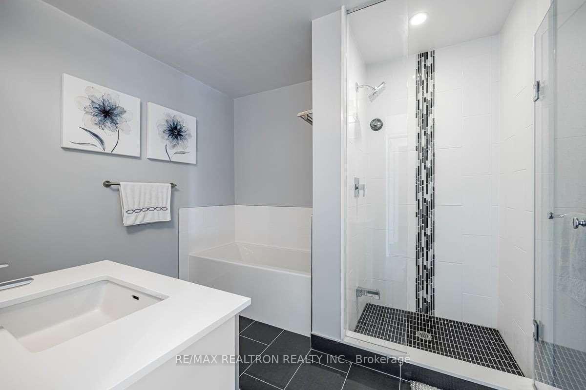 Photo 18 of Unit B203, 271 Sea Ray Avenue, Innisfil, Rural Innisfil — HOMEH