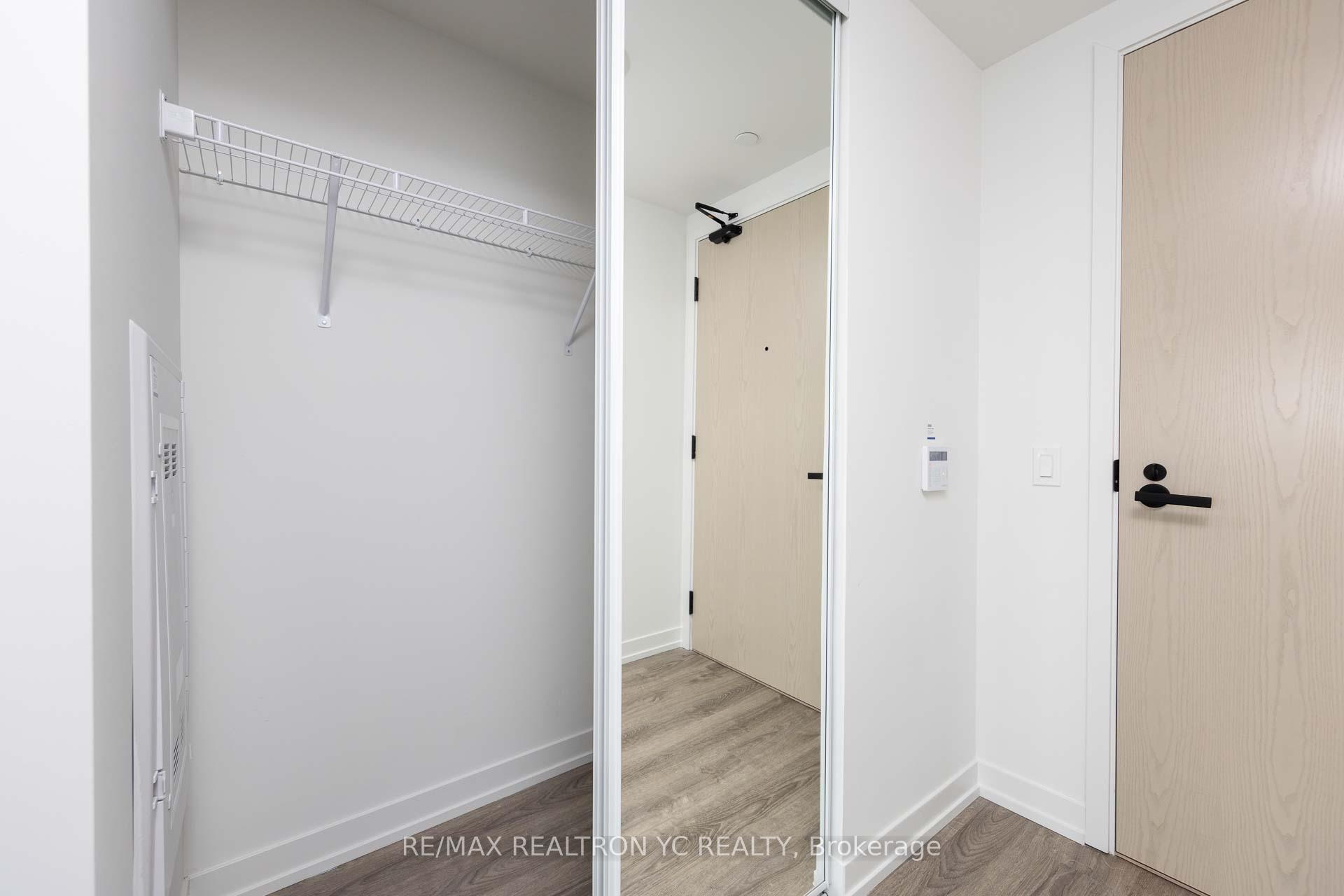 Photo 2 of Unit 1809, 195 commerce Street, Vaughan, Vaughan Corporate Centre — HOMEH