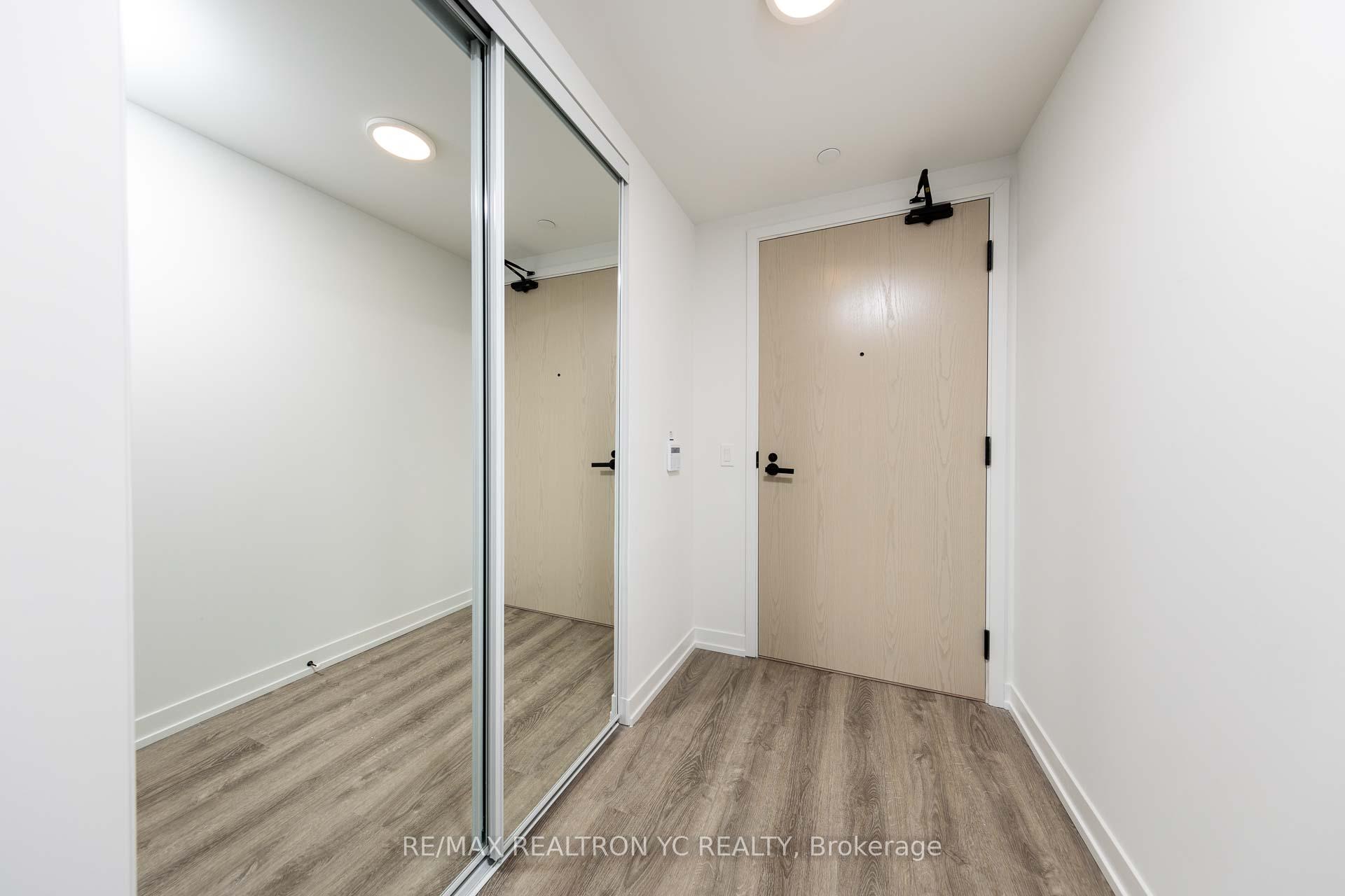 Photo 1 of Unit 1809, 195 commerce Street, Vaughan, Vaughan Corporate Centre — HOMEH