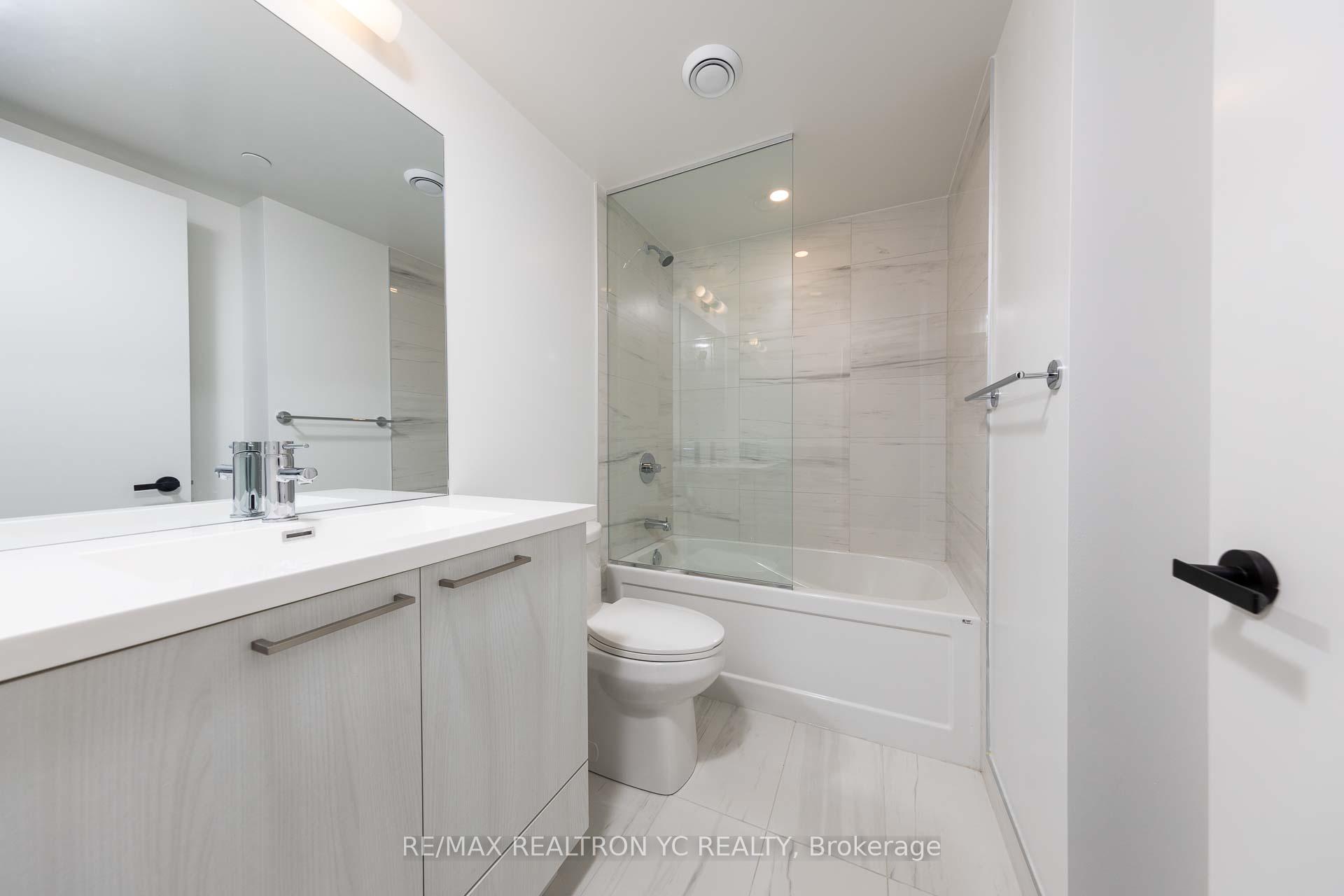 Photo 6 of Unit 1809, 195 commerce Street, Vaughan, Vaughan Corporate Centre — HOMEH