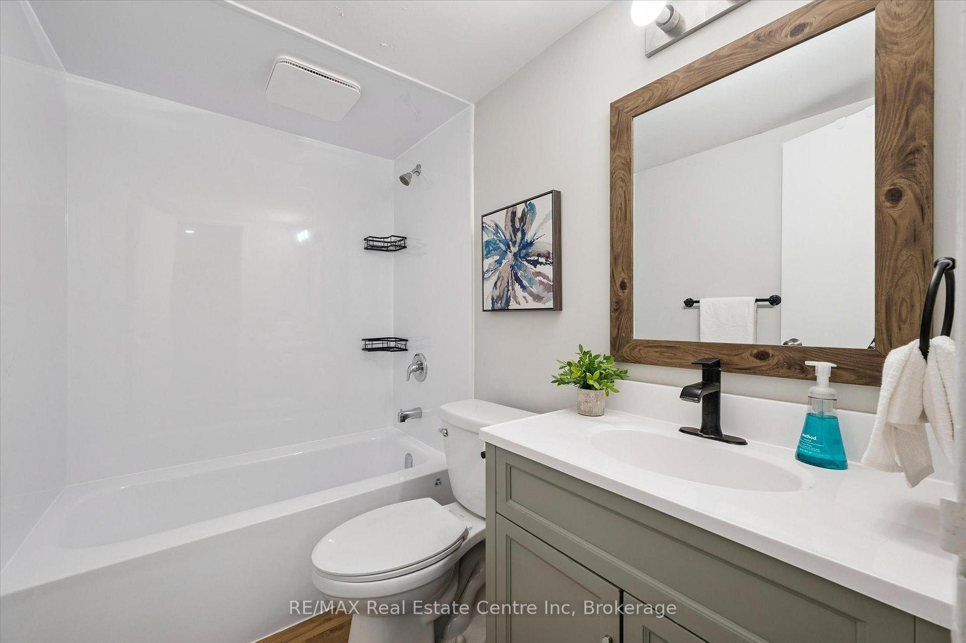 Photo 5 of Unit 102, 105 Conroy Crescent, Guelph, Dovercliffe Park/Old University — HOMEH