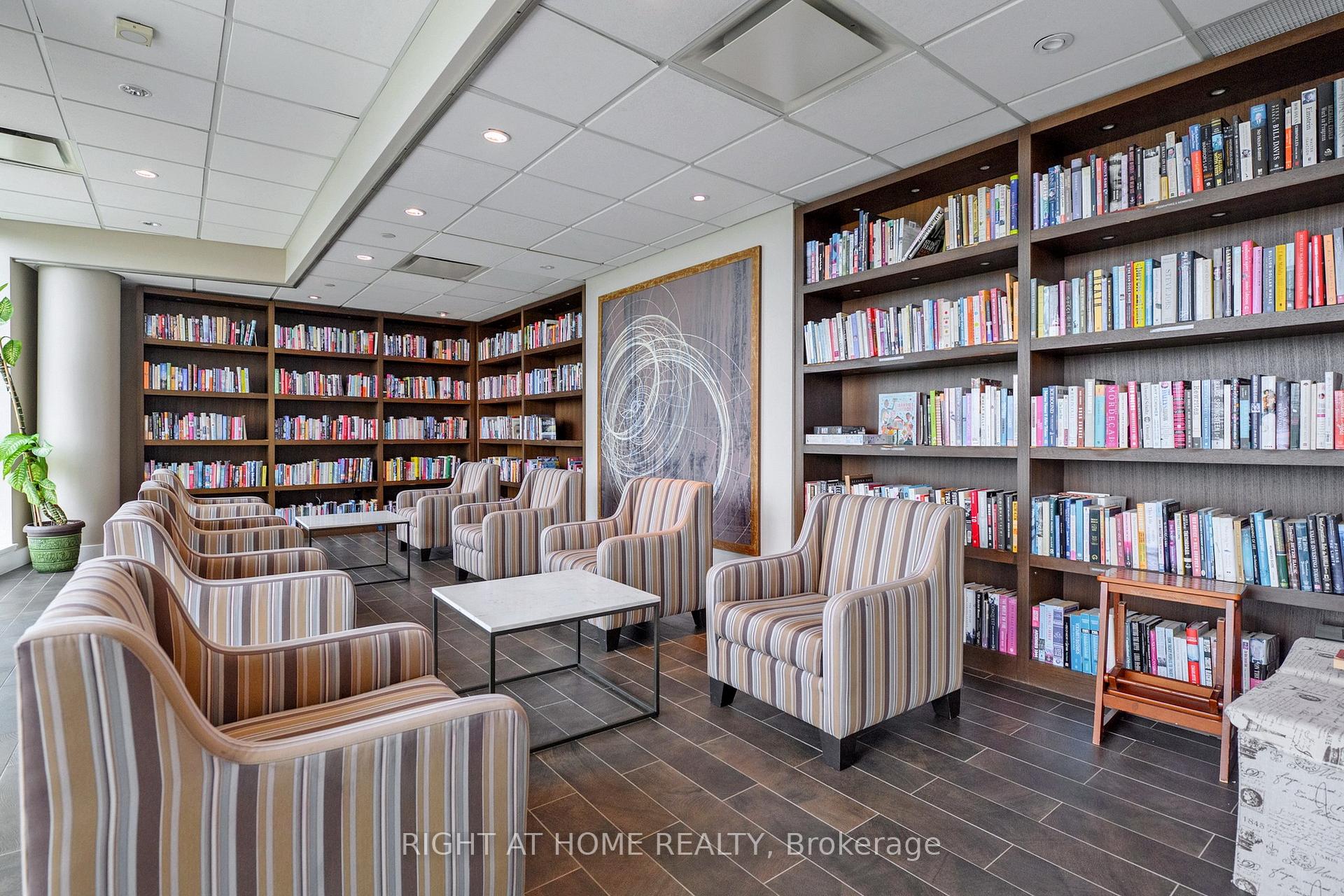 Photo 12 of Unit 806, 1048 Broadview Avenue, Toronto, Broadview North — HOMEH