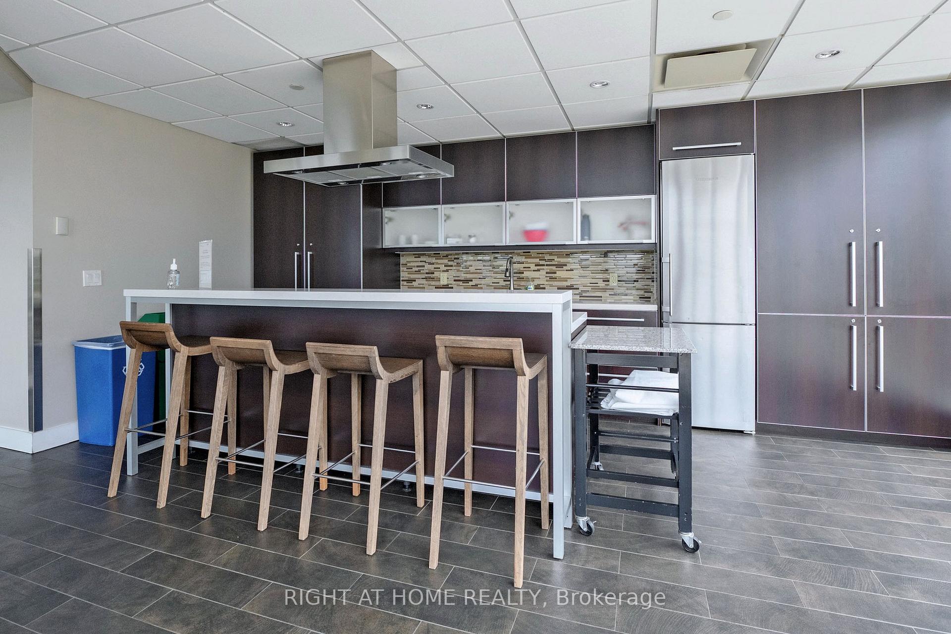 Photo 22 of Unit 806, 1048 Broadview Avenue, Toronto, Broadview North — HOMEH