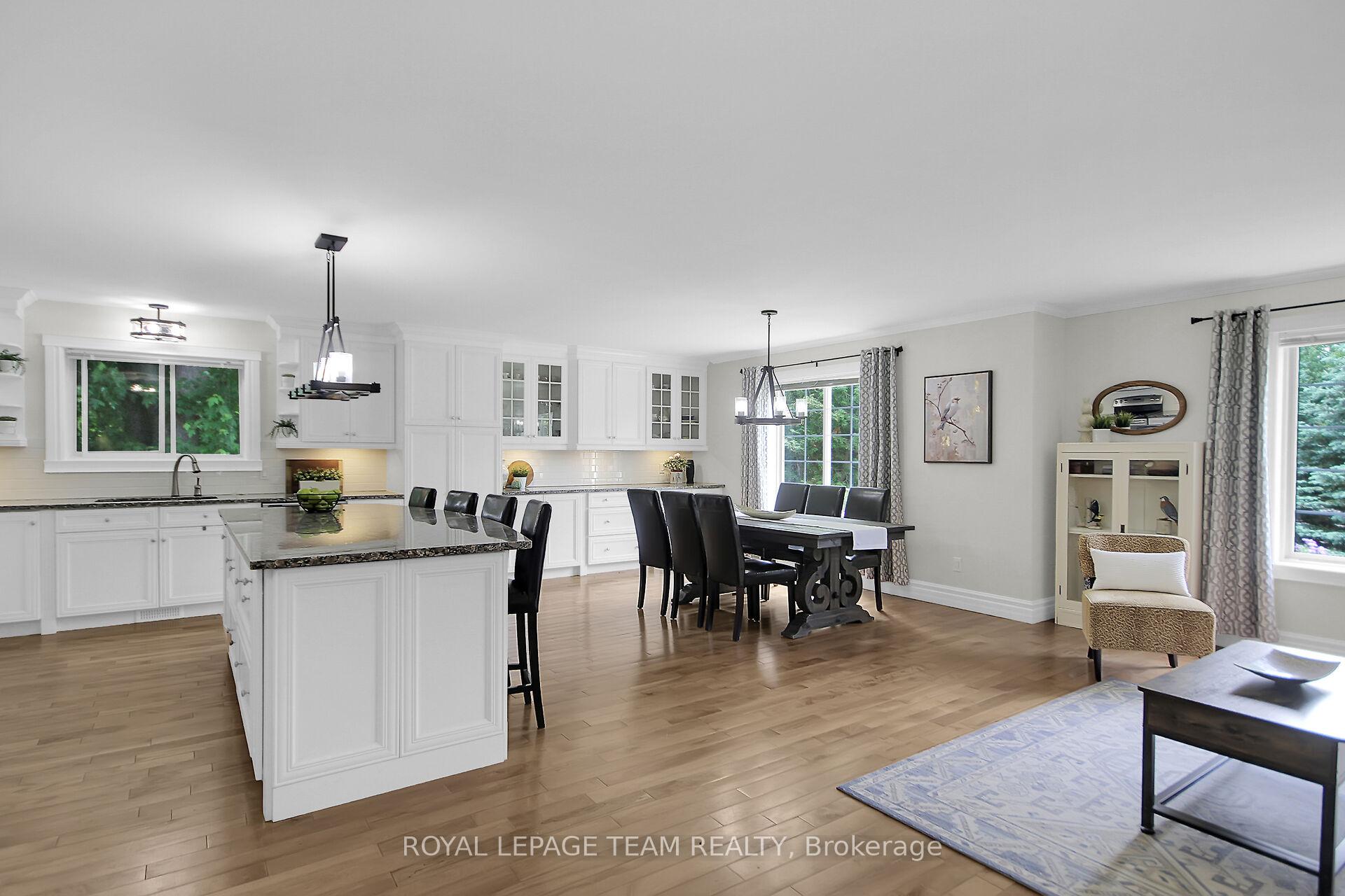 Photo 5 of 3317 Wild Cherry Drive, Ottawa, Osgoode — HOMEH