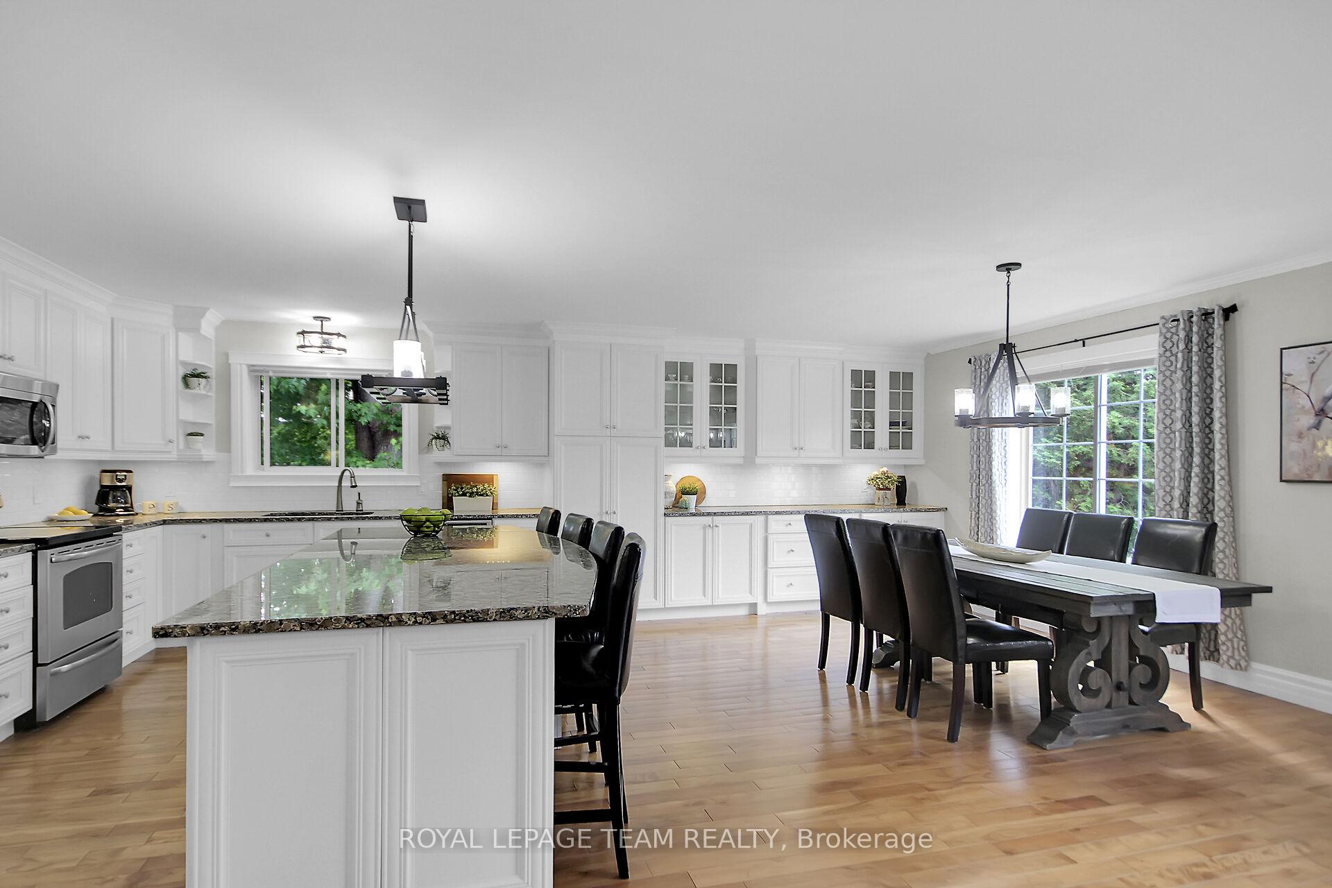 Photo 10 of 3317 Wild Cherry Drive, Ottawa, Osgoode — HOMEH