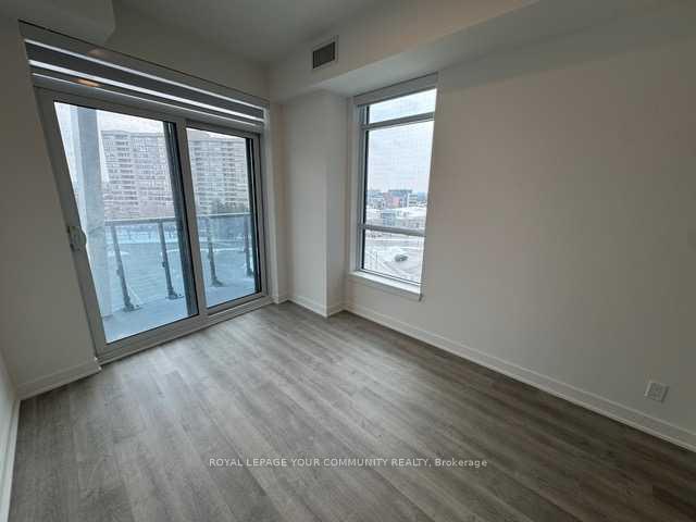Photo 5 of Unit 410, 30 Upper Mall Way, Vaughan, Brownridge — HOMEH
