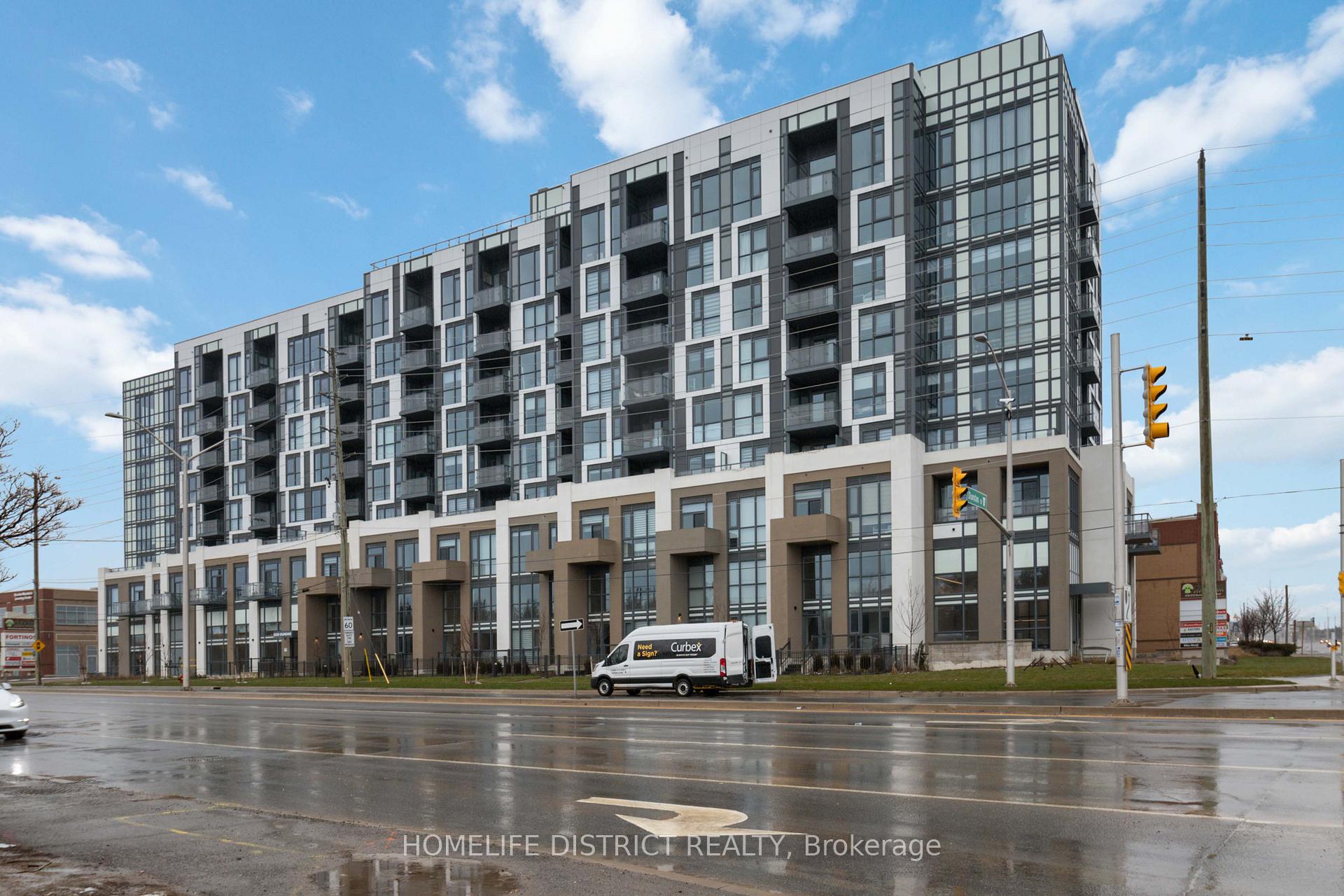 Front of Unit 712, 509 Dundas Street W
