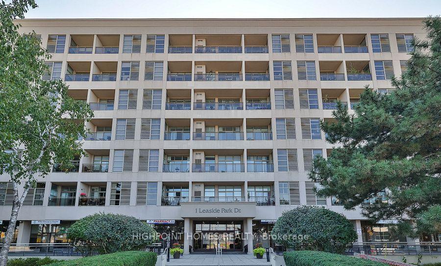 Front of Unit 421, 1 Leaside Park Drive