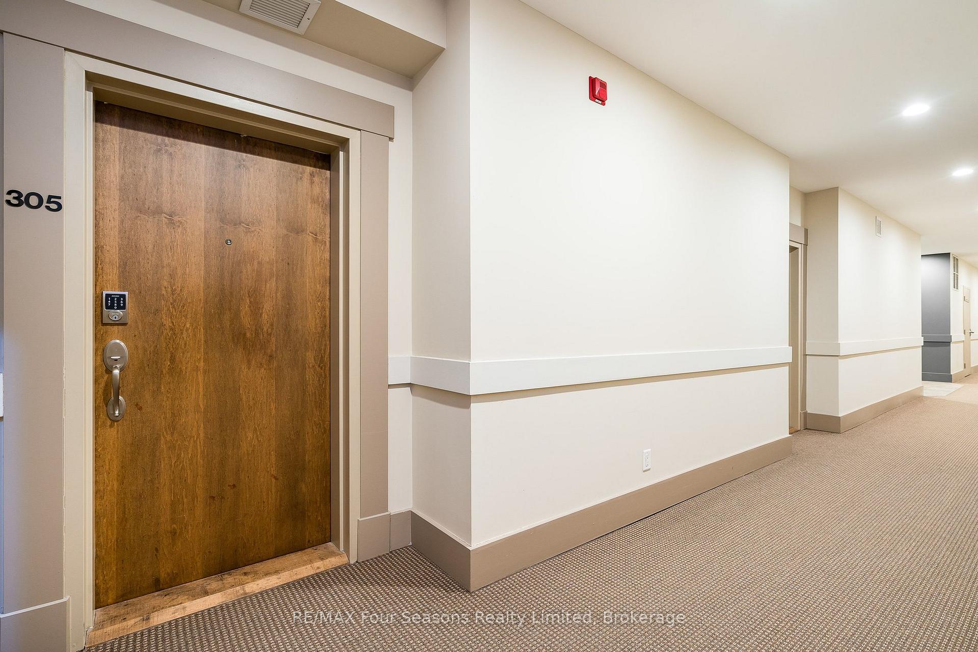 Photo 12 of Unit 305, 27 Beaver Street S, Blue Mountains — HOMEH