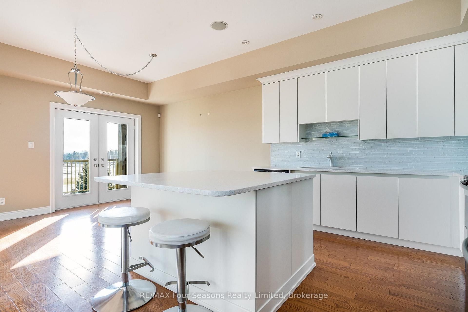 Photo 9 of Unit 305, 27 Beaver Street S, Blue Mountains — HOMEH