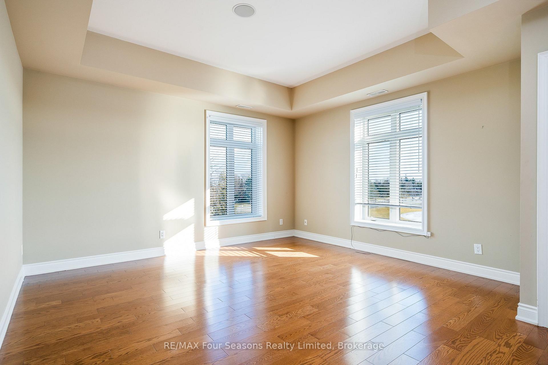 Photo 17 of Unit 305, 27 Beaver Street S, Blue Mountains — HOMEH